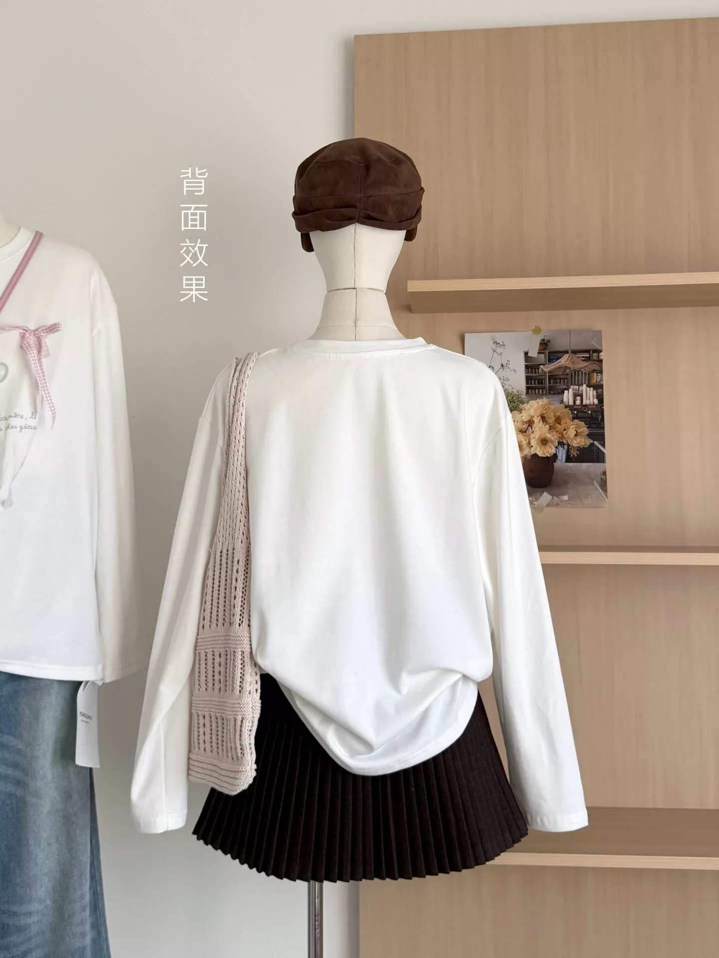 노브랜드 헬로키티 하트 프린트 기모 롱슬리브 티 상세 이미지 4