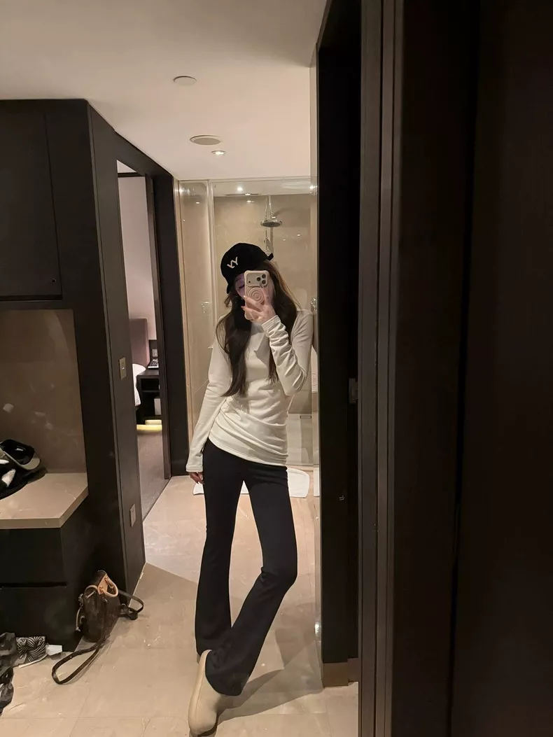 노브랜드 여성 슬림핏 기모 이너 티셔츠 상세 이미지 40