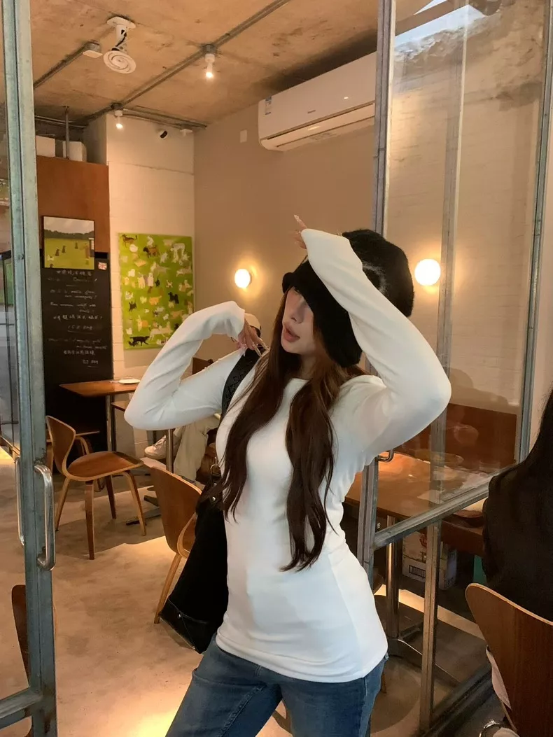 노브랜드 여성 슬림핏 기모 이너 티셔츠 상세 이미지 25