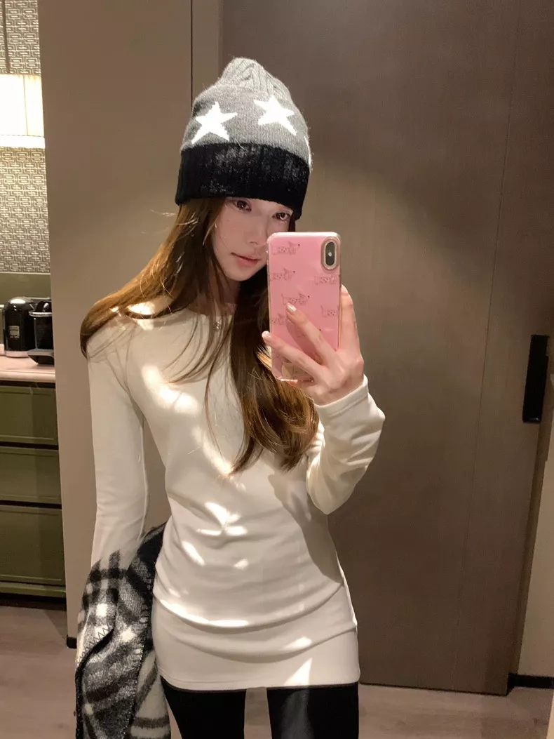노브랜드 여성 슬림핏 기모 이너 티셔츠 상세 이미지 56
