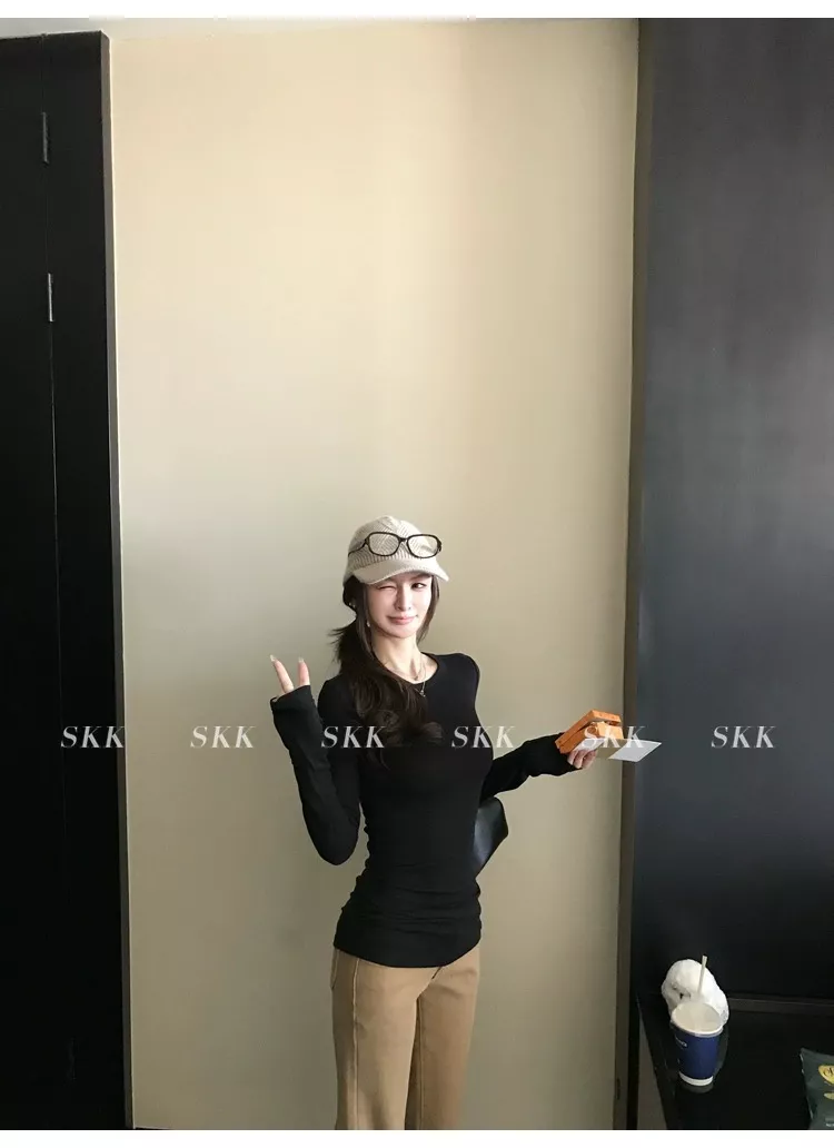 노브랜드 여성 슬림핏 기모 이너 티셔츠 상세 이미지 104