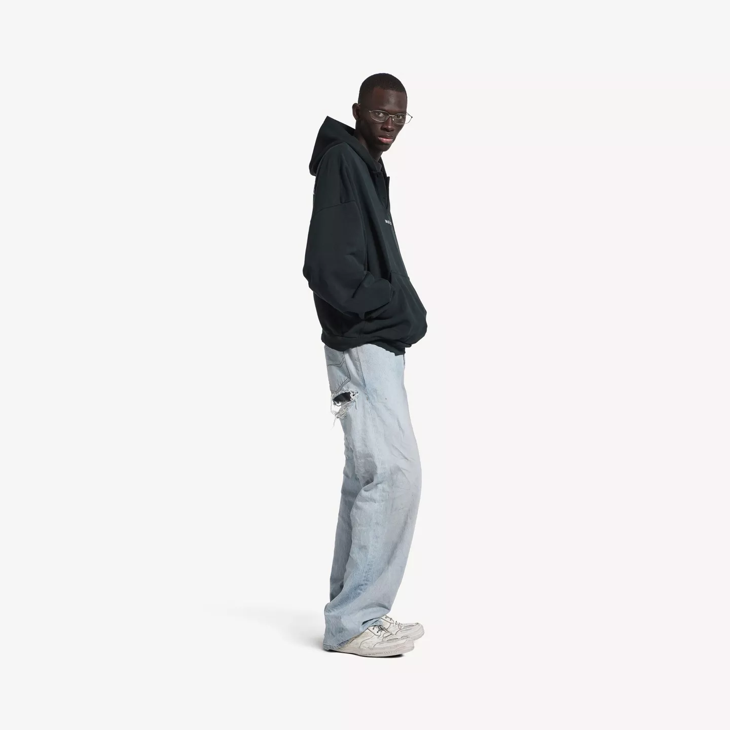 body_7983d33442e3ba1b.webp