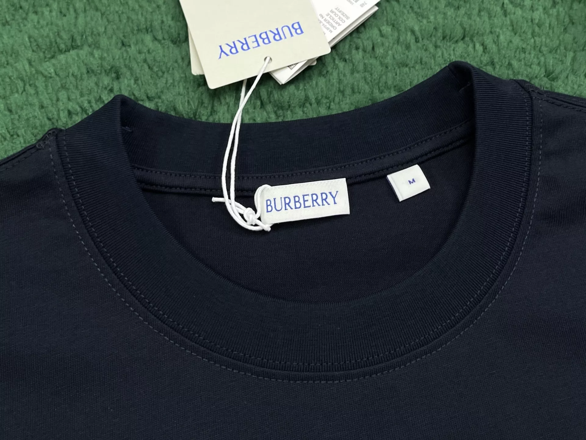 버버리 마술 기수 로고 코튼 반소매 티셔츠 상세 이미지 5