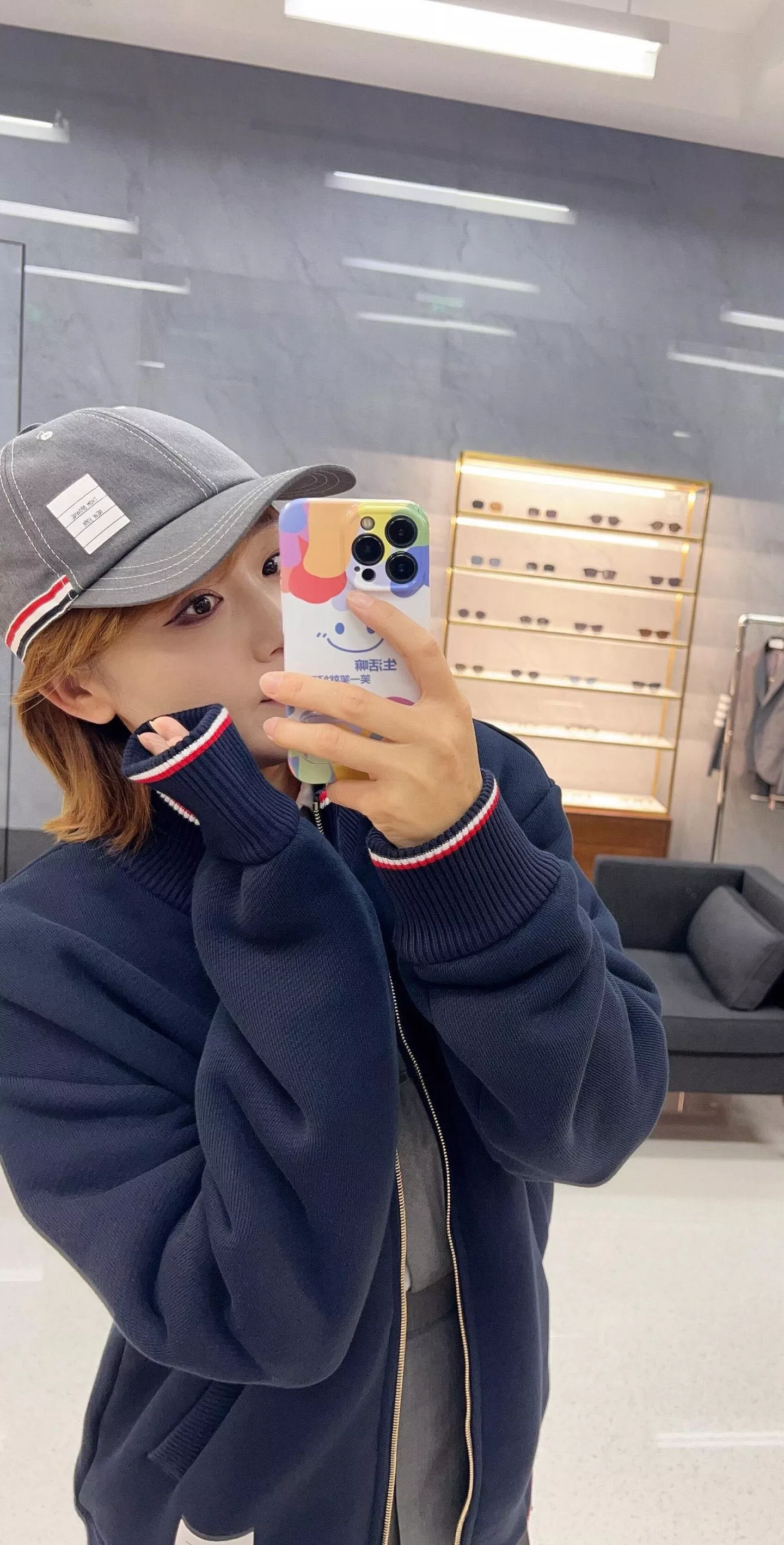 톰브라운 태그 디테일 집업 스탠드카라 재킷 상세 이미지 19