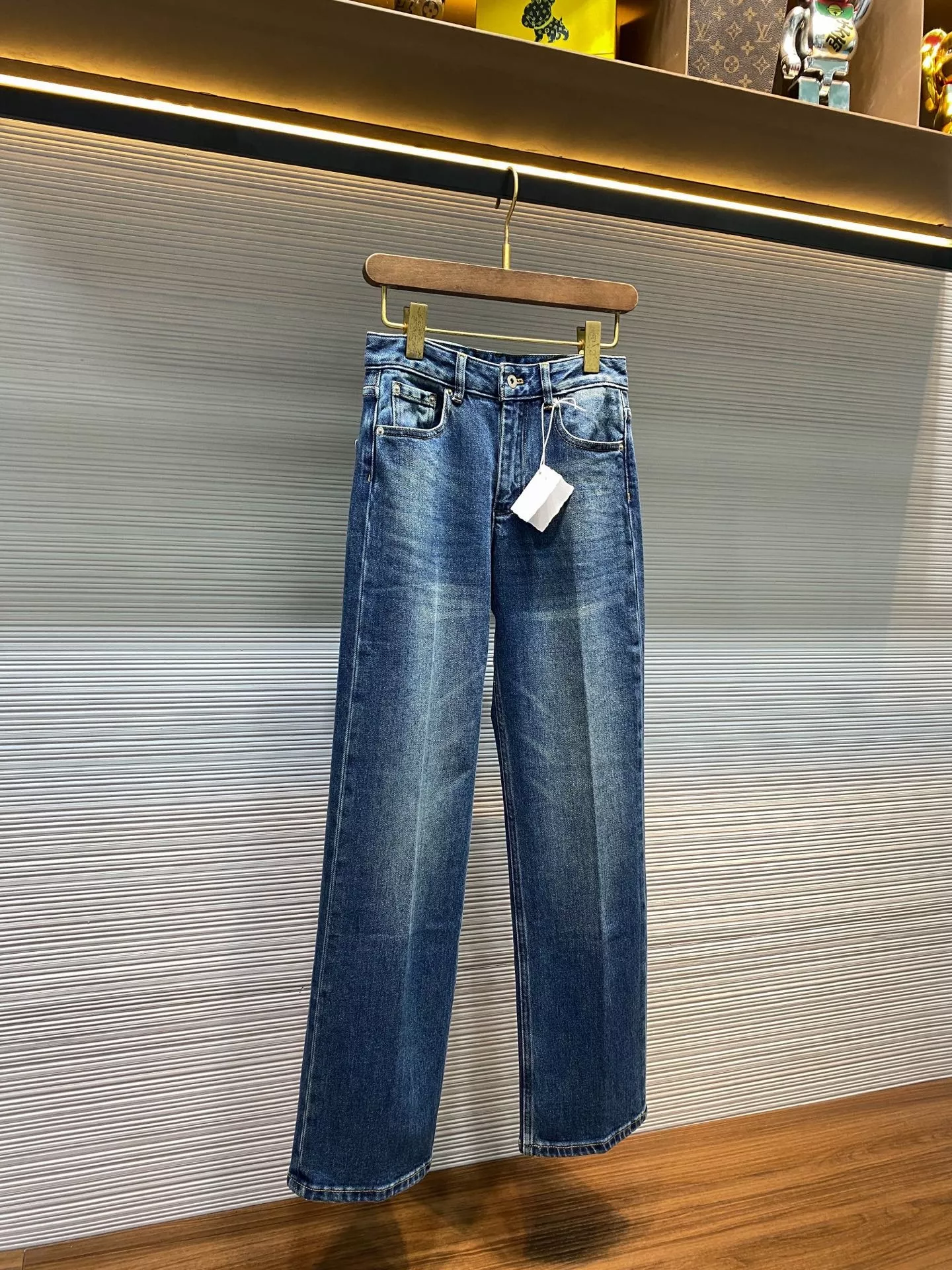 발렌시아가 헤턴 블루 워싱 스트레이트 데님 팬츠 상세 이미지 2