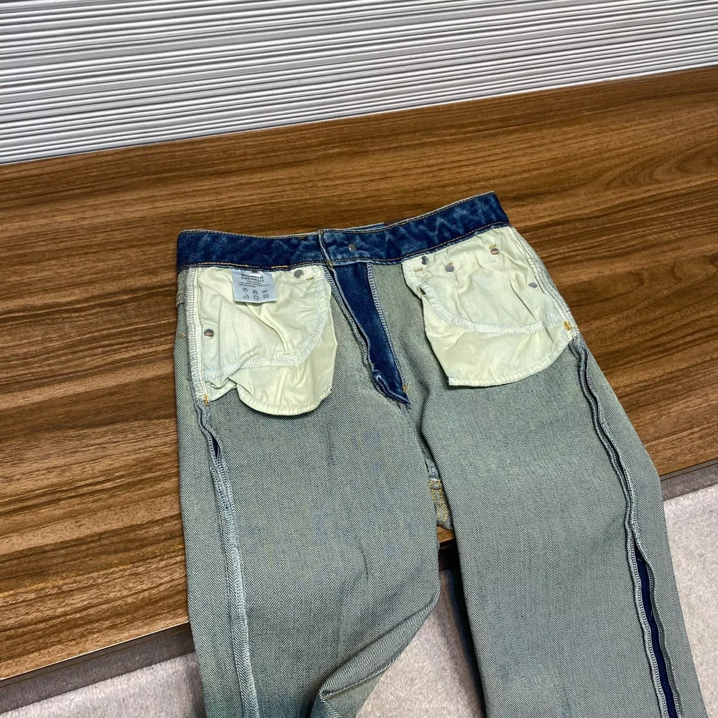 발렌시아가 헤턴 블루 워싱 스트레이트 데님 팬츠 상세 이미지 15