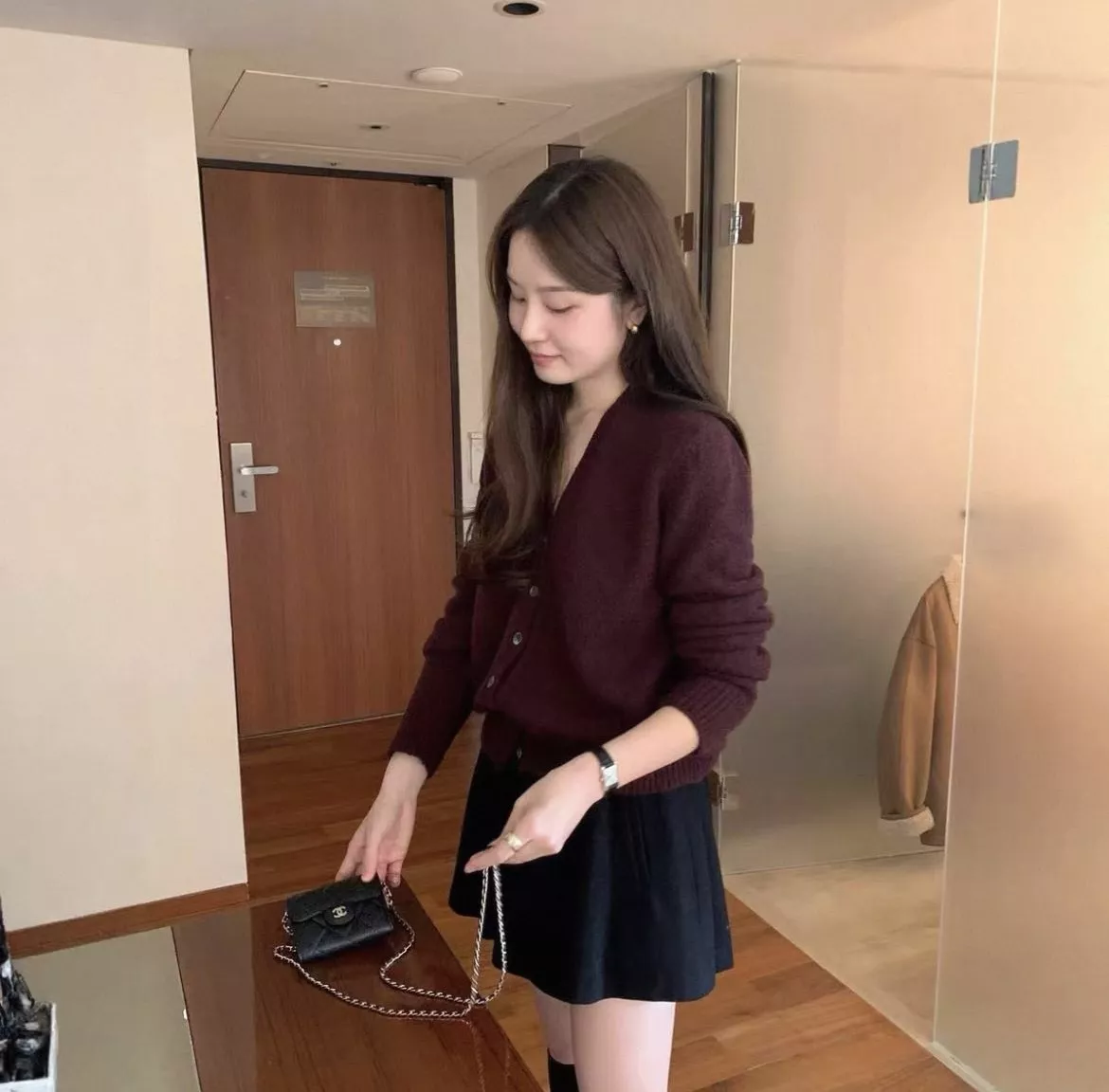 메종마르지엘라 MM6 울 혼방 V넥 버튼 니트 가디건 상세 이미지 21