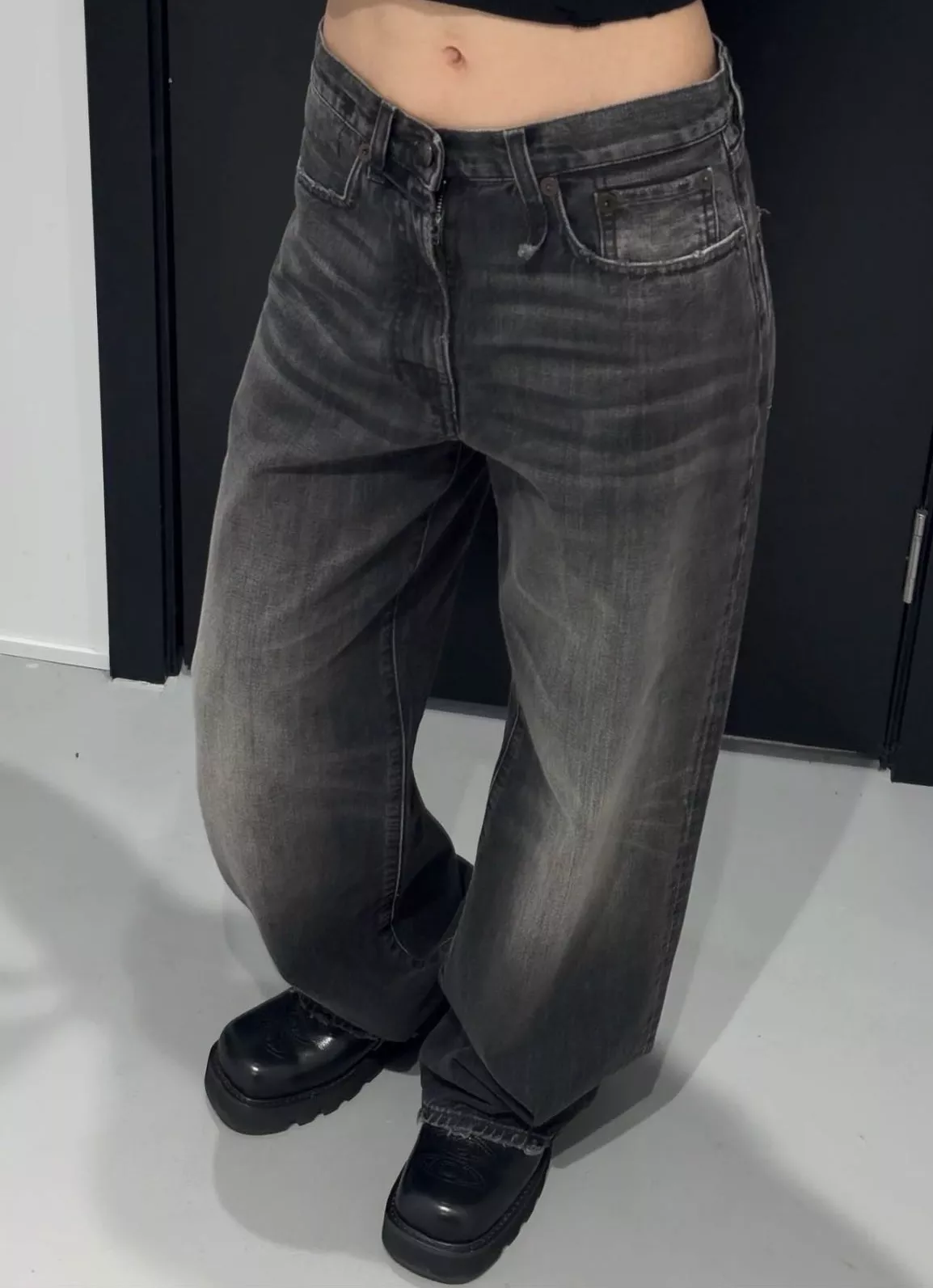R13 블랙 워싱 하이웨이스트 스트레이트 데님 팬츠 상세 이미지 21