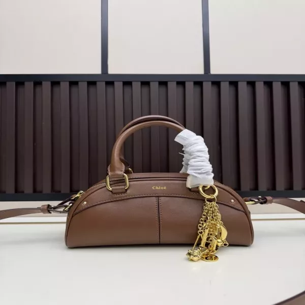 끌로에 레더 미니 보스턴백