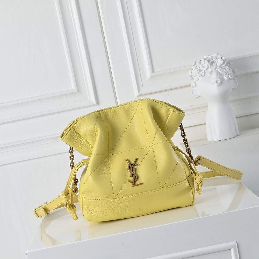 입생로랑 YSL 퀼팅 드로스트링 버킷 스타일 체인 크로스백