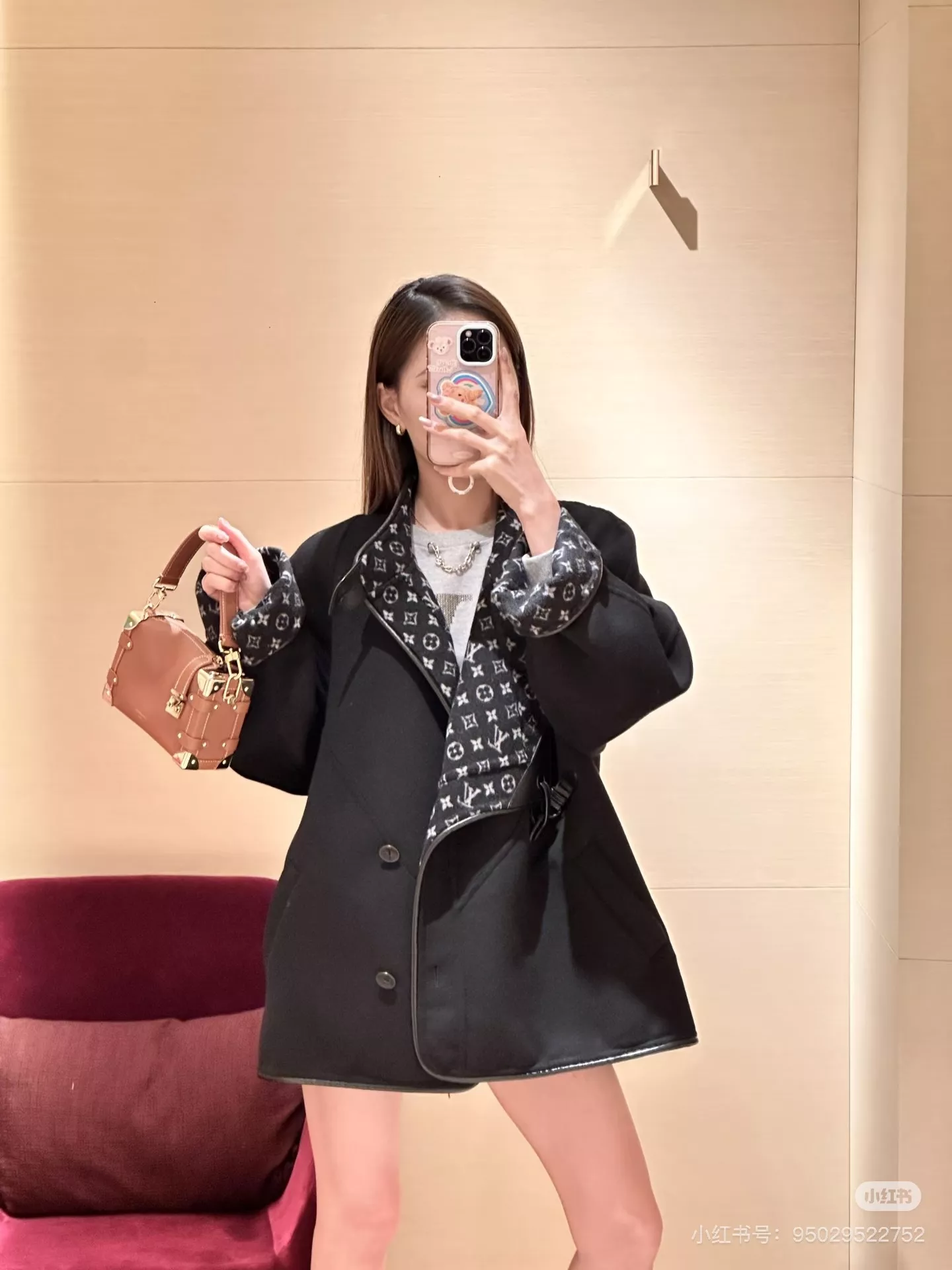 루이비통 모노그램 자카드 리버서블 후크 클로저 코트 상세 이미지 95