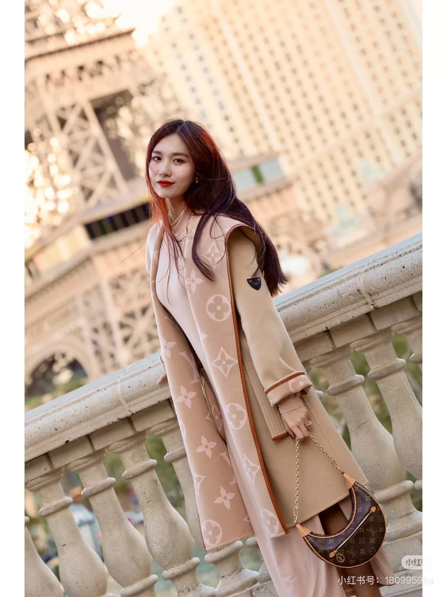 루이비통 모노그램 자카드 후드 벨트 롱 코트 상세 이미지 64