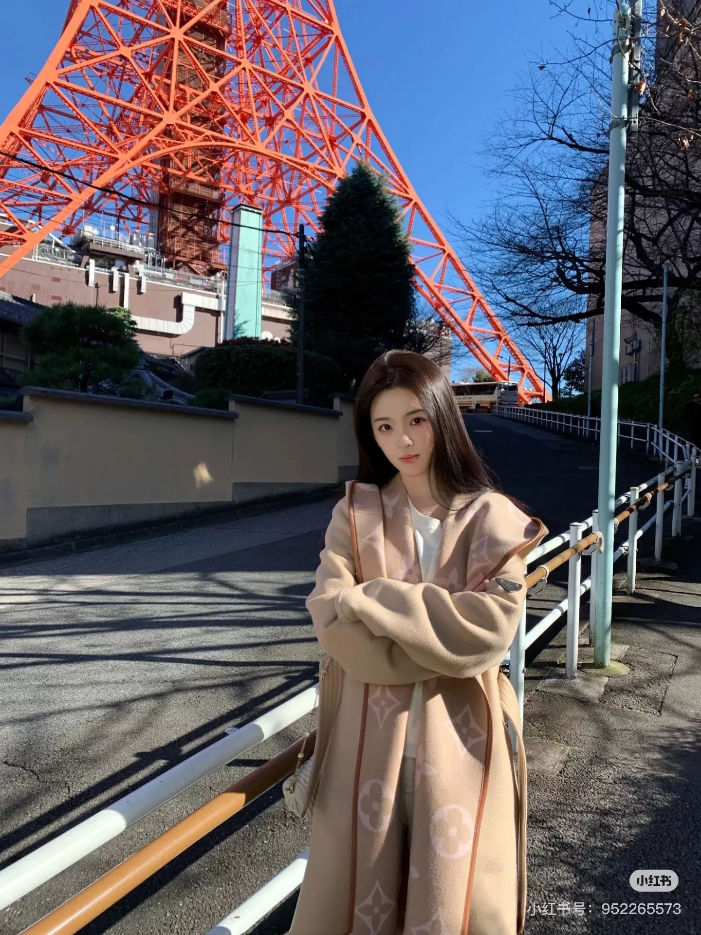 루이비통 모노그램 자카드 후드 벨트 롱 코트 상세 이미지 78