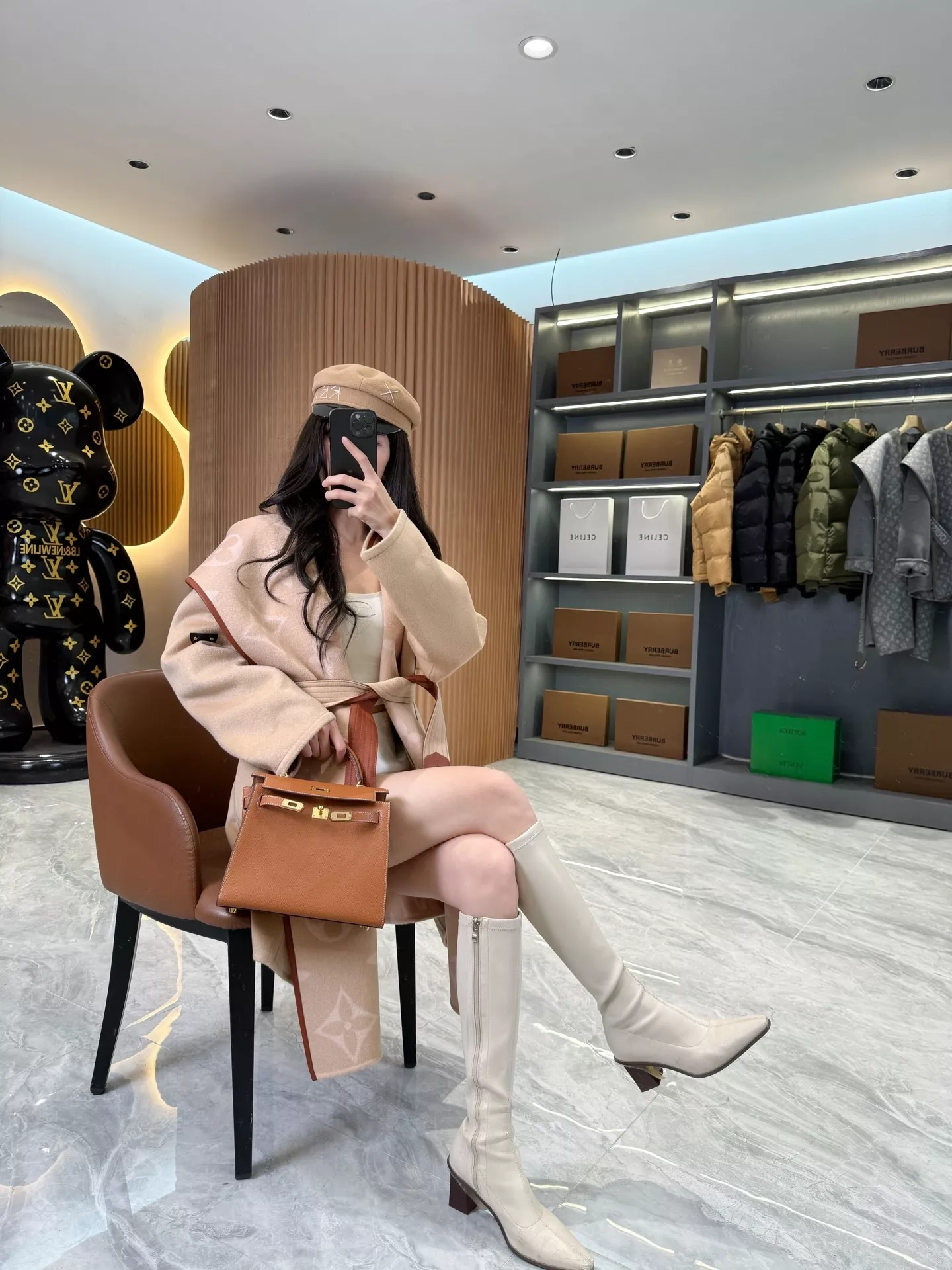 루이비통 모노그램 자카드 후드 벨트 롱 코트 상세 이미지 93