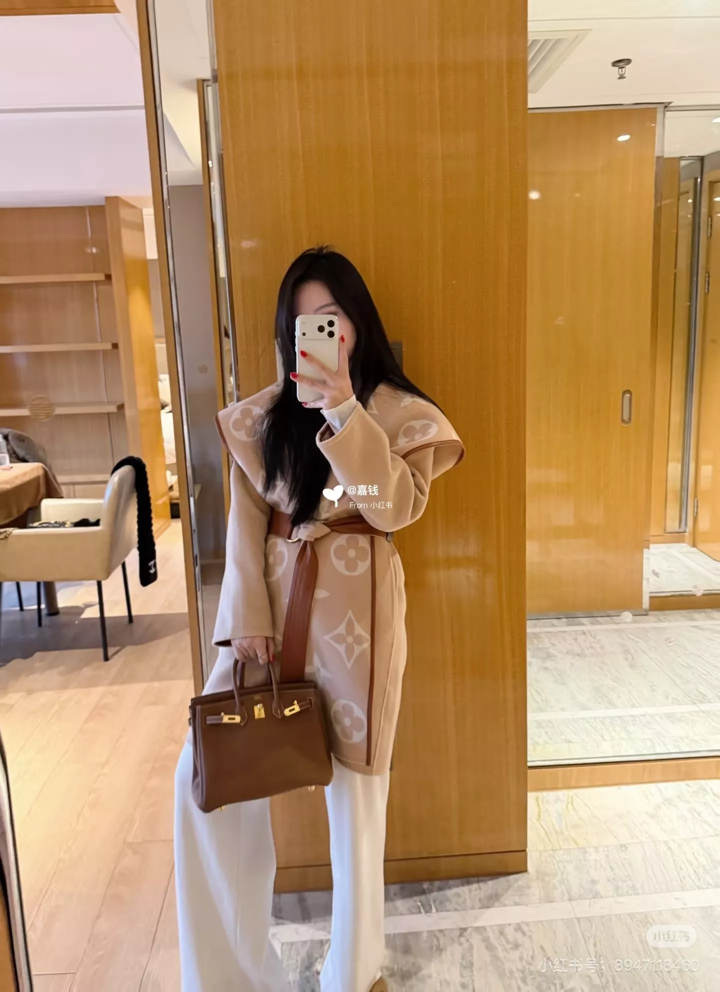 루이비통 모노그램 자카드 후드 벨트 롱 코트 상세 이미지 59