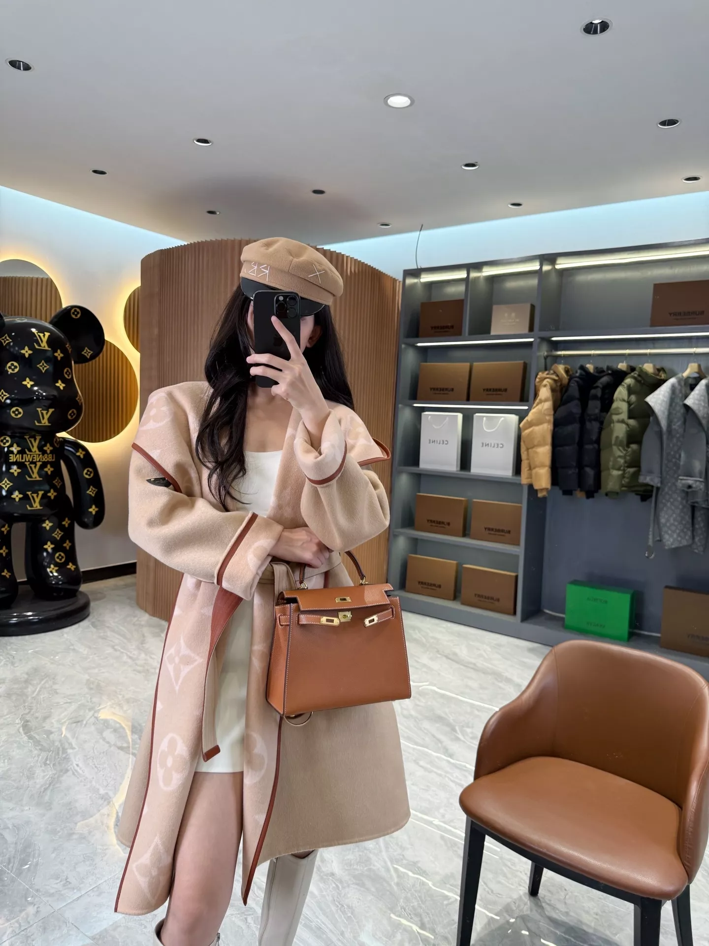 루이비통 모노그램 자카드 후드 벨트 롱 코트 상세 이미지 95