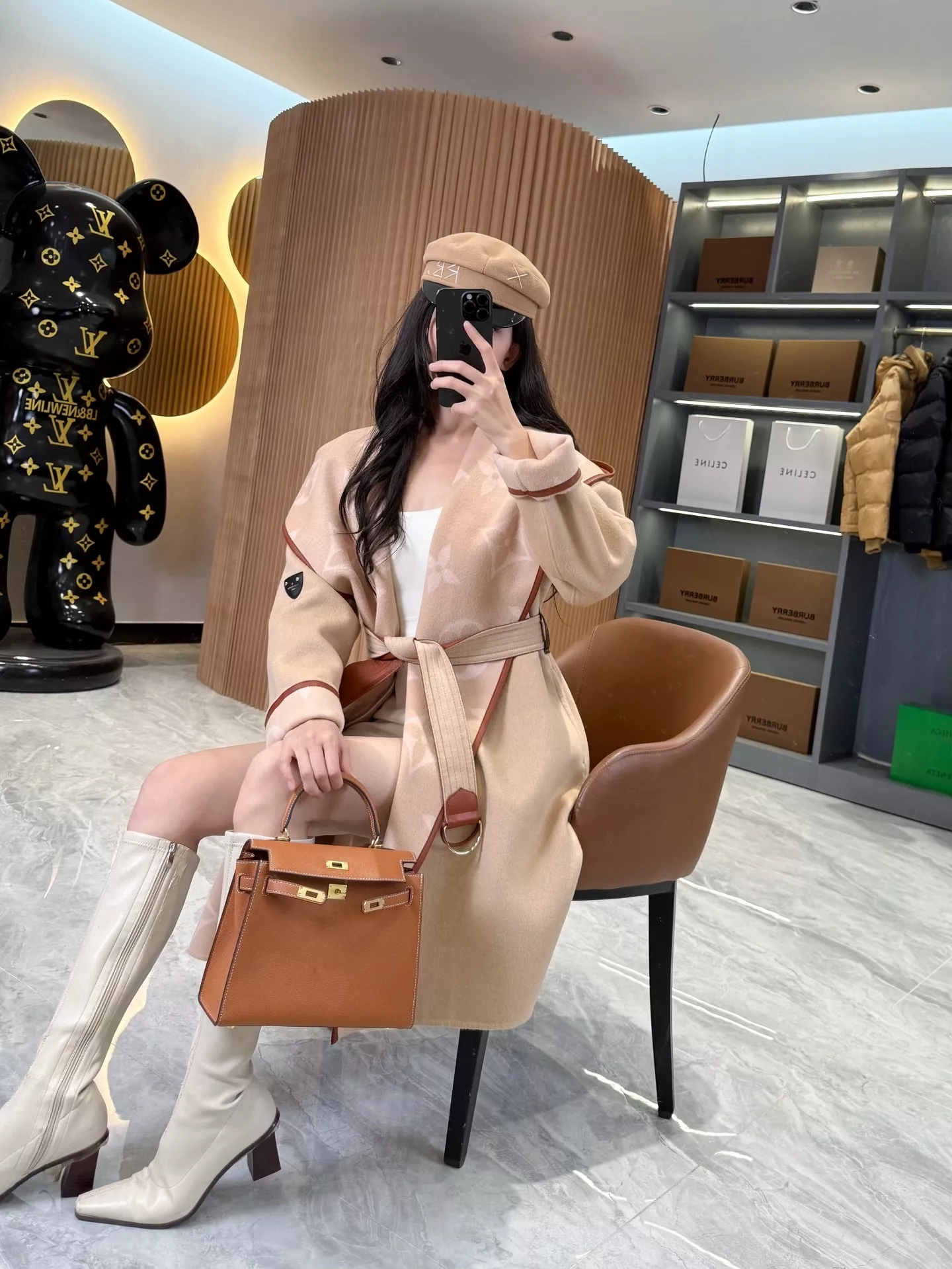 루이비통 모노그램 자카드 후드 벨트 롱 코트 상세 이미지 92