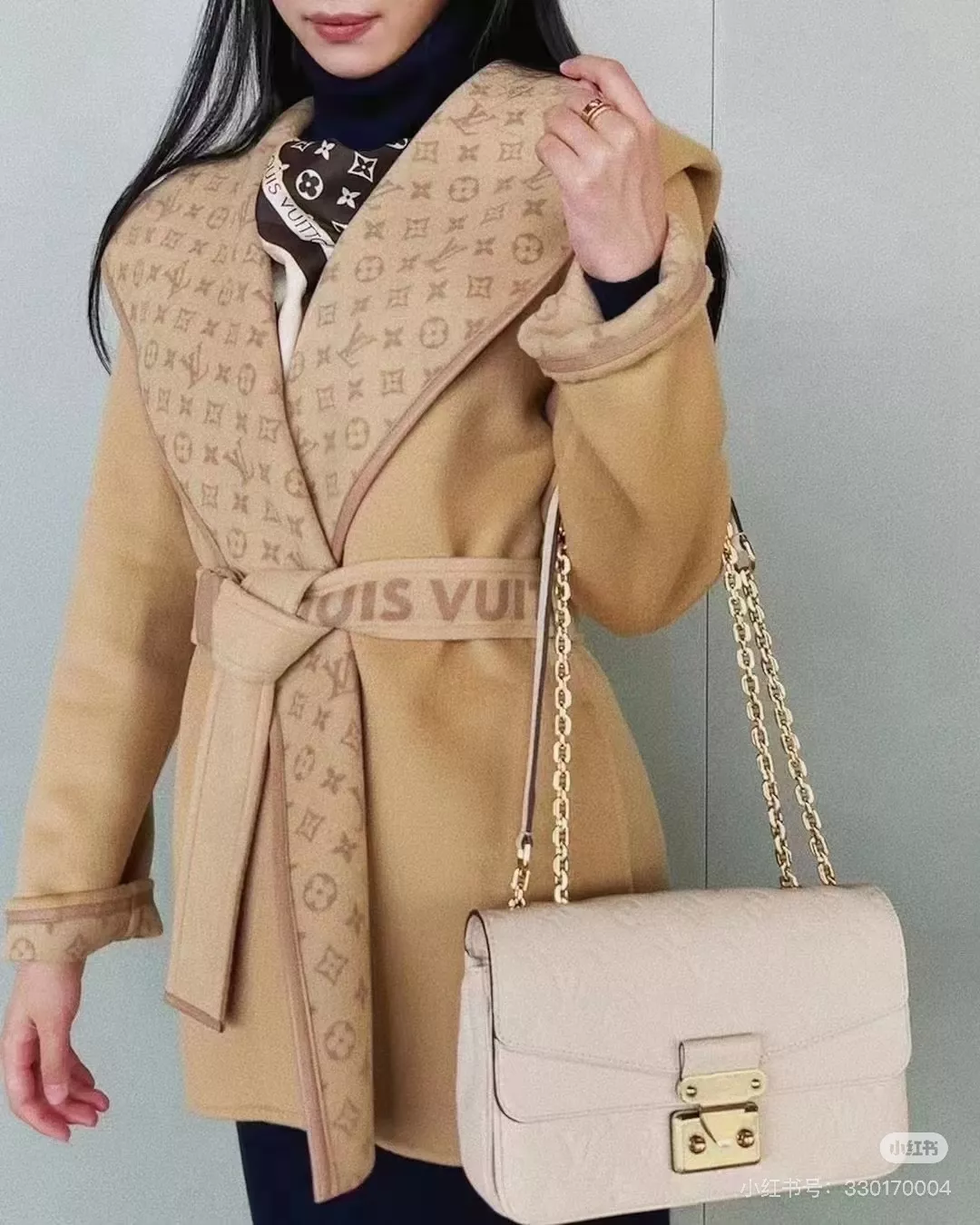루이비통 모노그램 자카드 후드 랩 코트 상세 이미지 146