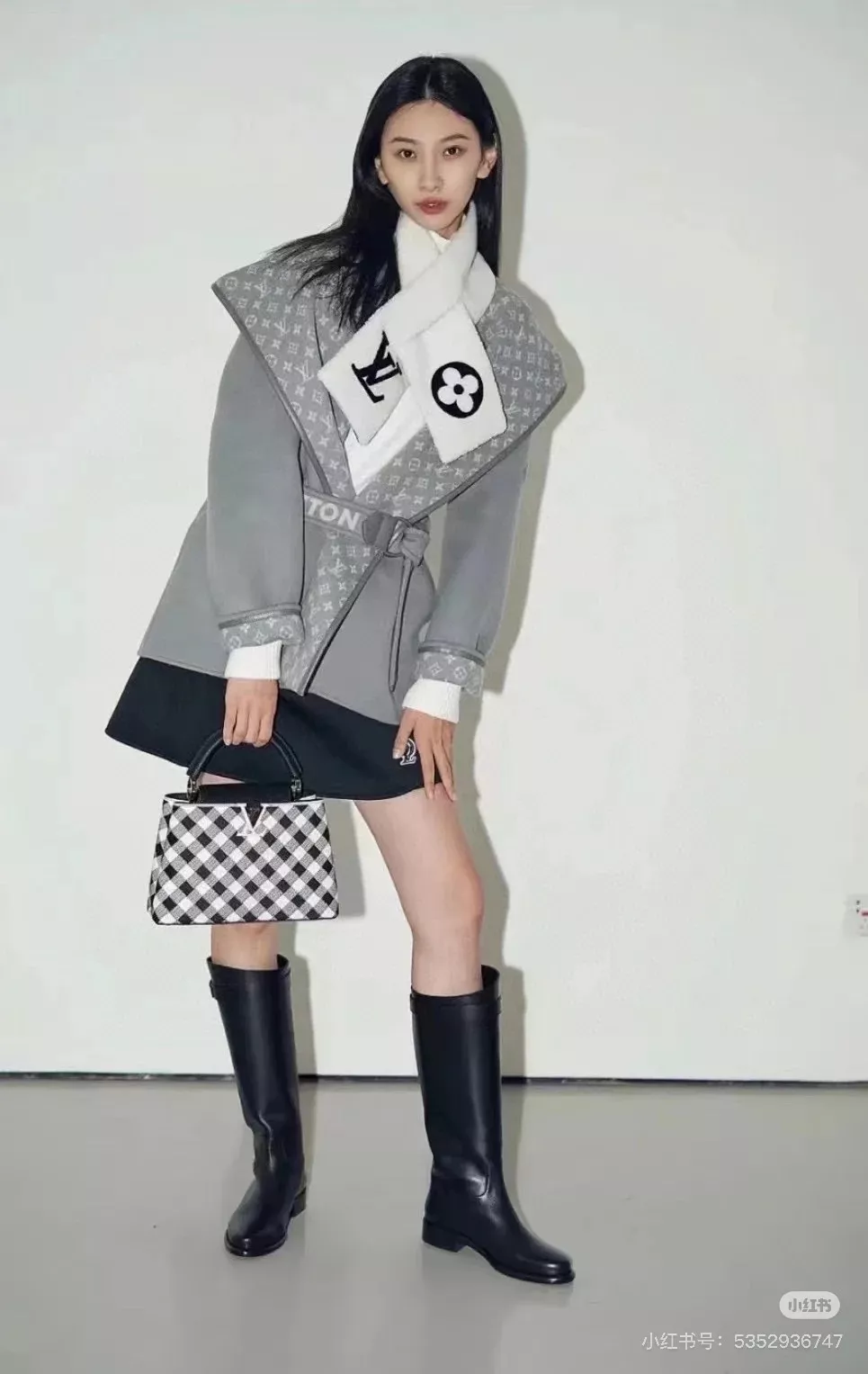루이비통 모노그램 자카드 후드 랩 코트 상세 이미지 147
