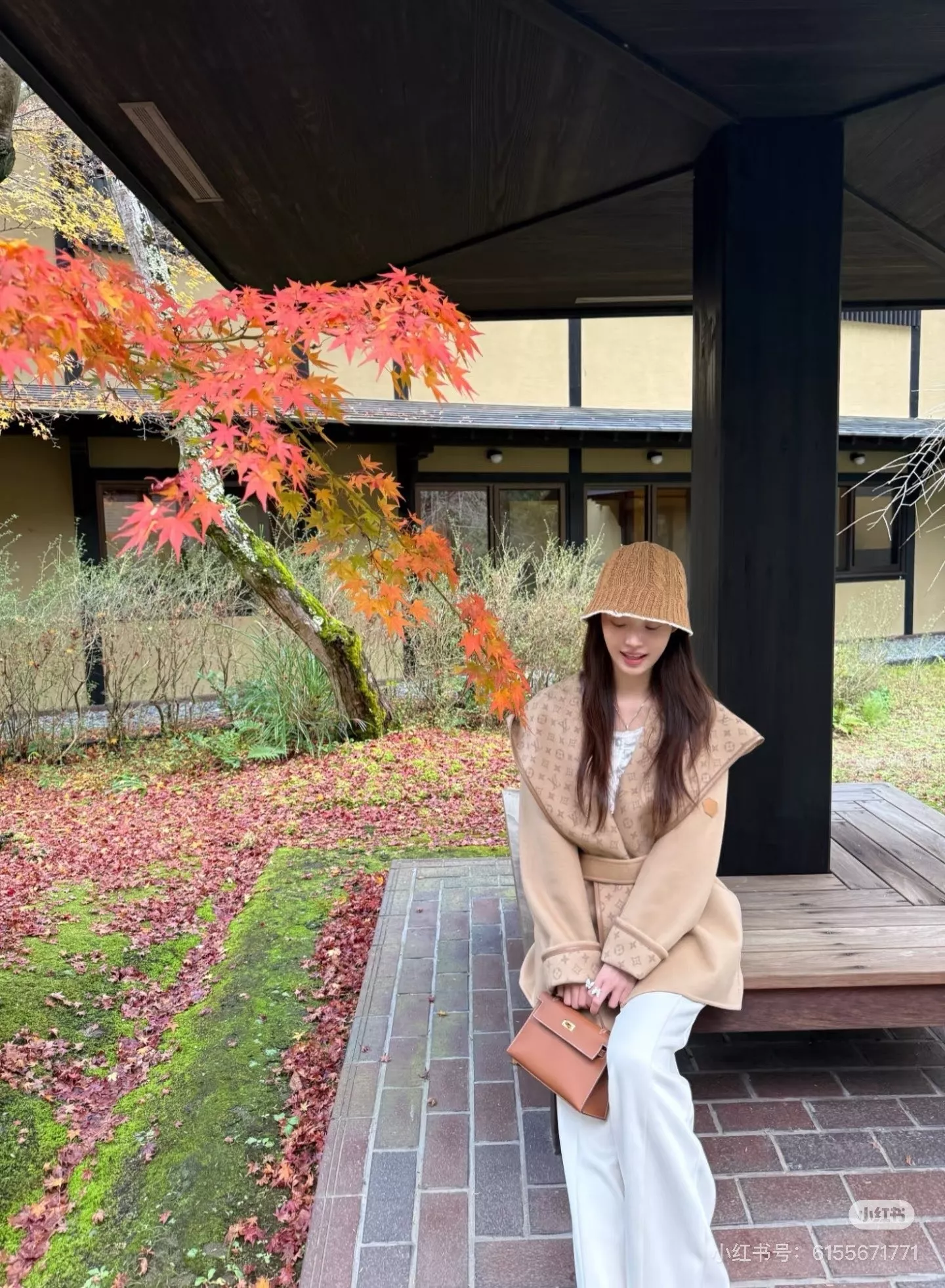 루이비통 모노그램 자카드 후드 랩 코트 상세 이미지 160