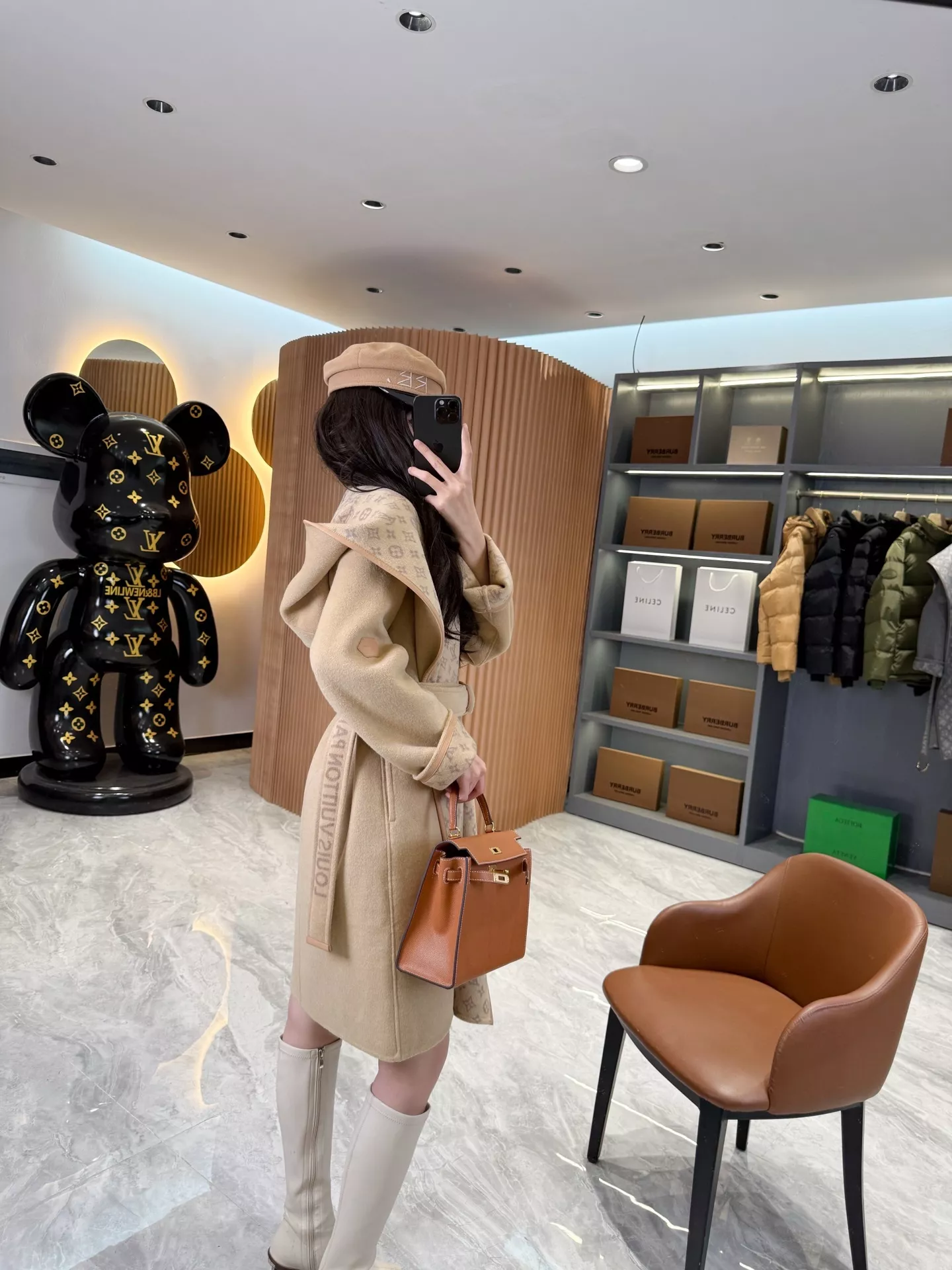 루이비통 모노그램 자카드 후드 랩 코트 상세 이미지 196
