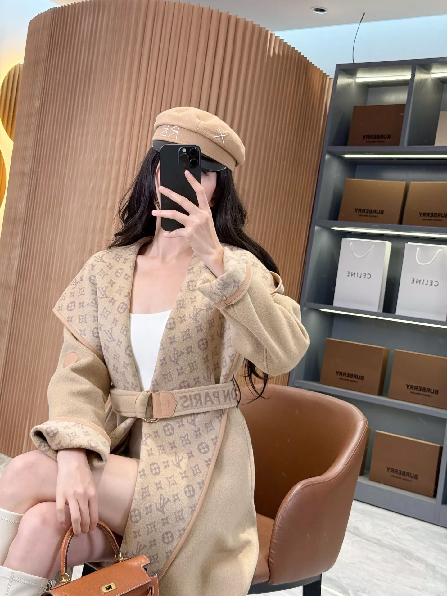 루이비통 모노그램 자카드 후드 랩 코트 상세 이미지 200
