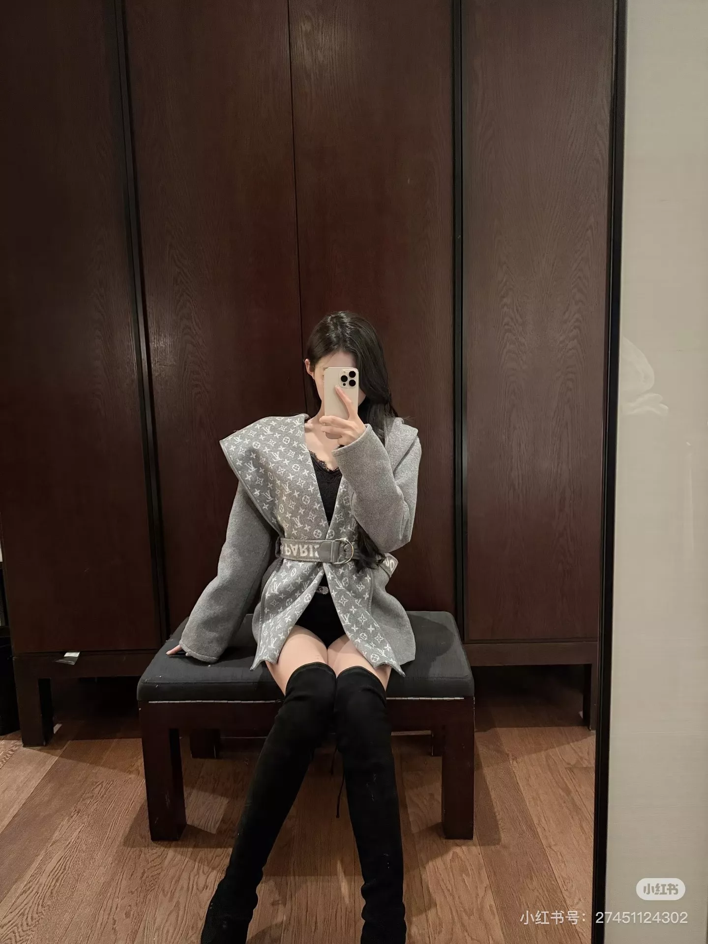 루이비통 모노그램 자카드 후드 랩 코트 상세 이미지 151