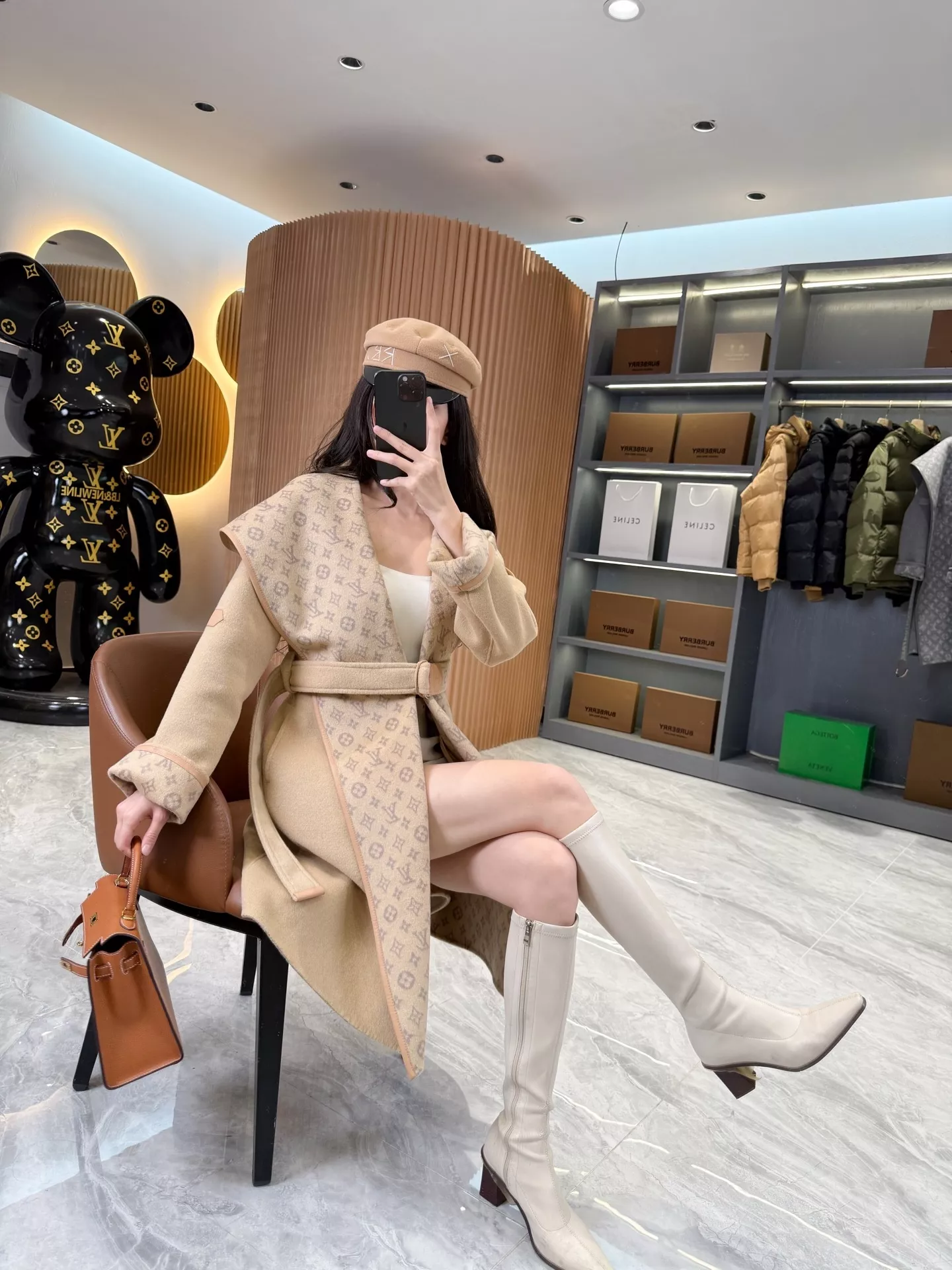 루이비통 모노그램 자카드 후드 랩 코트 상세 이미지 197