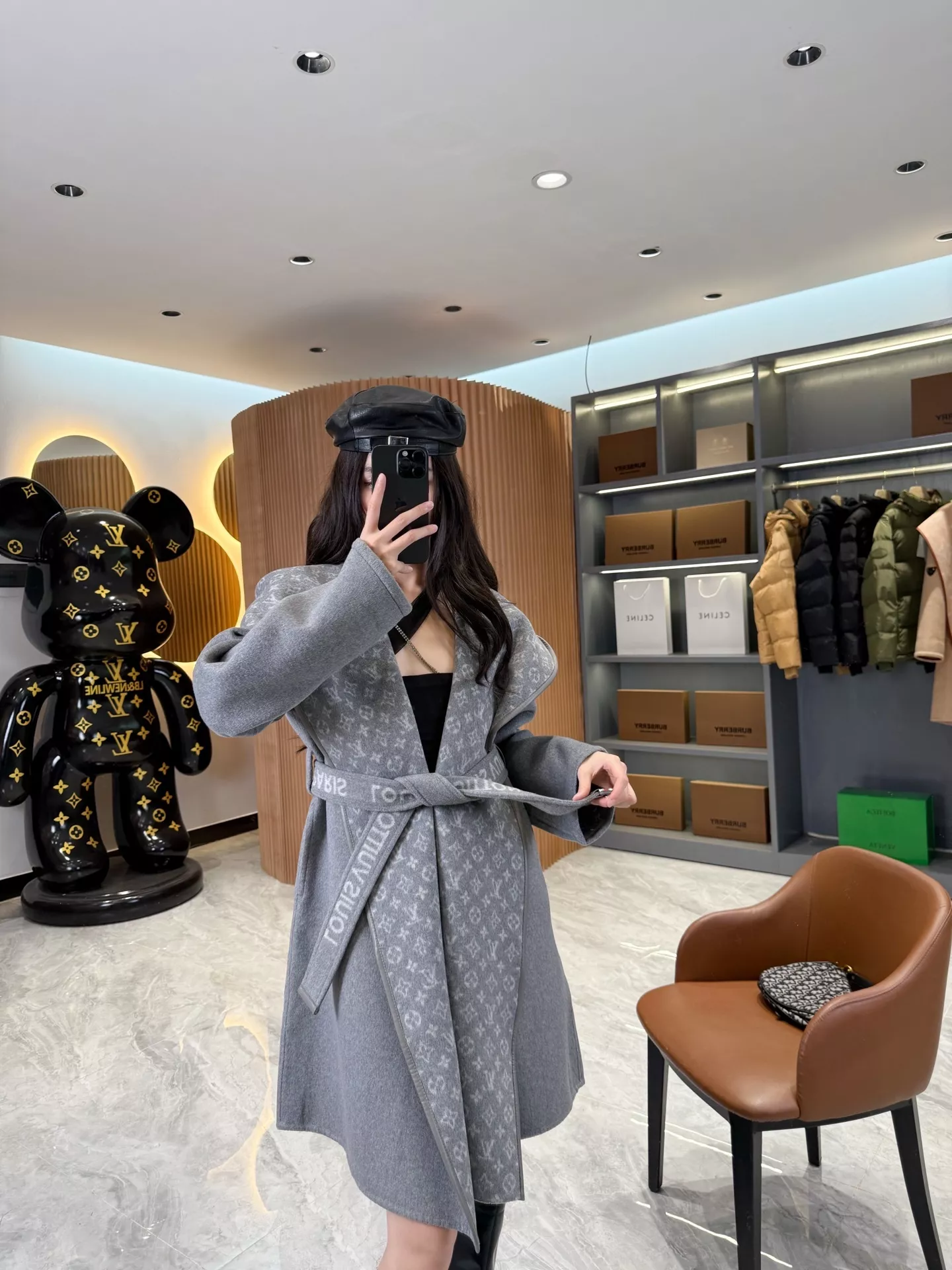 루이비통 모노그램 자카드 후드 랩 코트 상세 이미지 176
