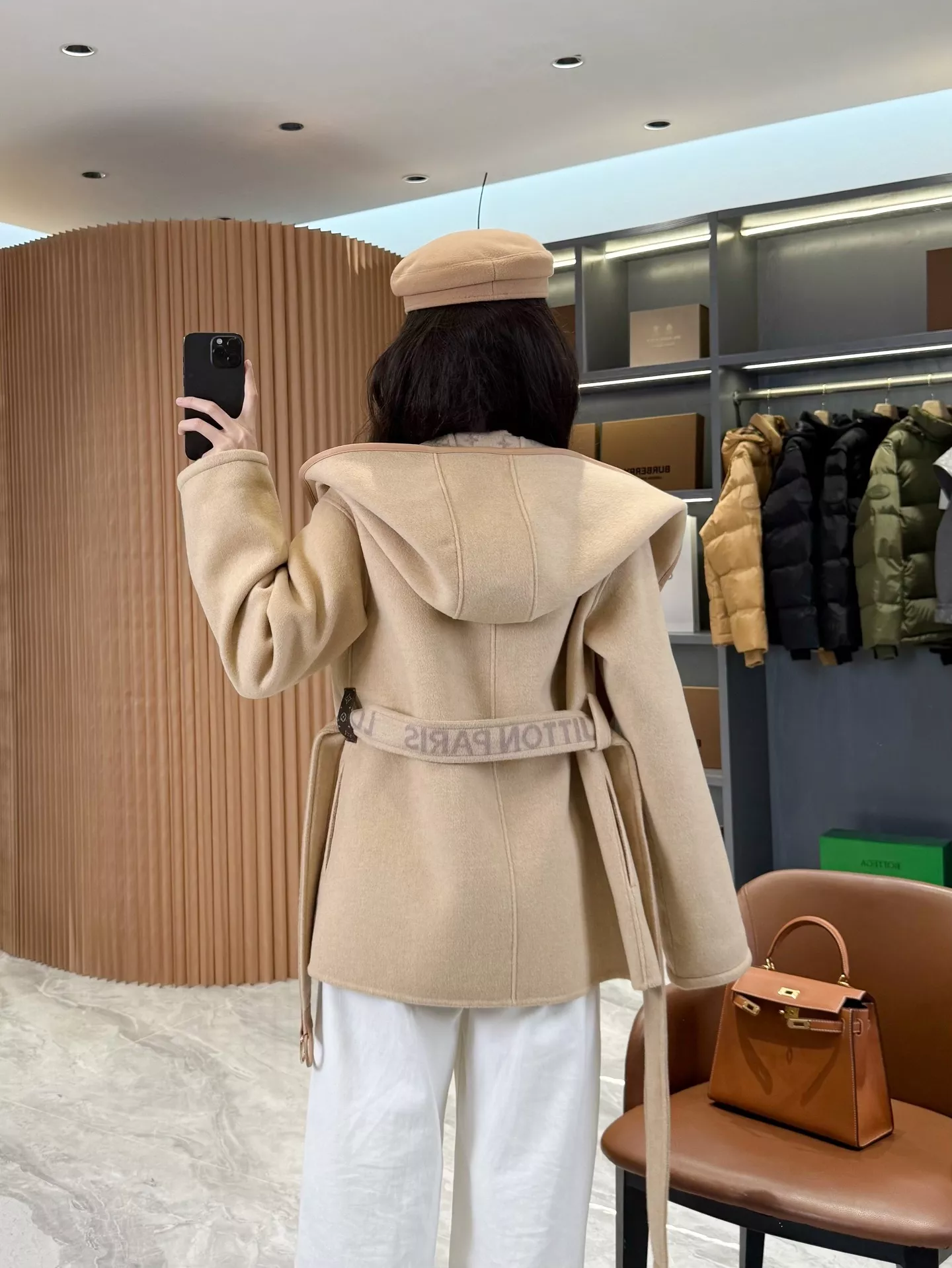 루이비통 모노그램 자카드 후드 랩 코트 상세 이미지 188