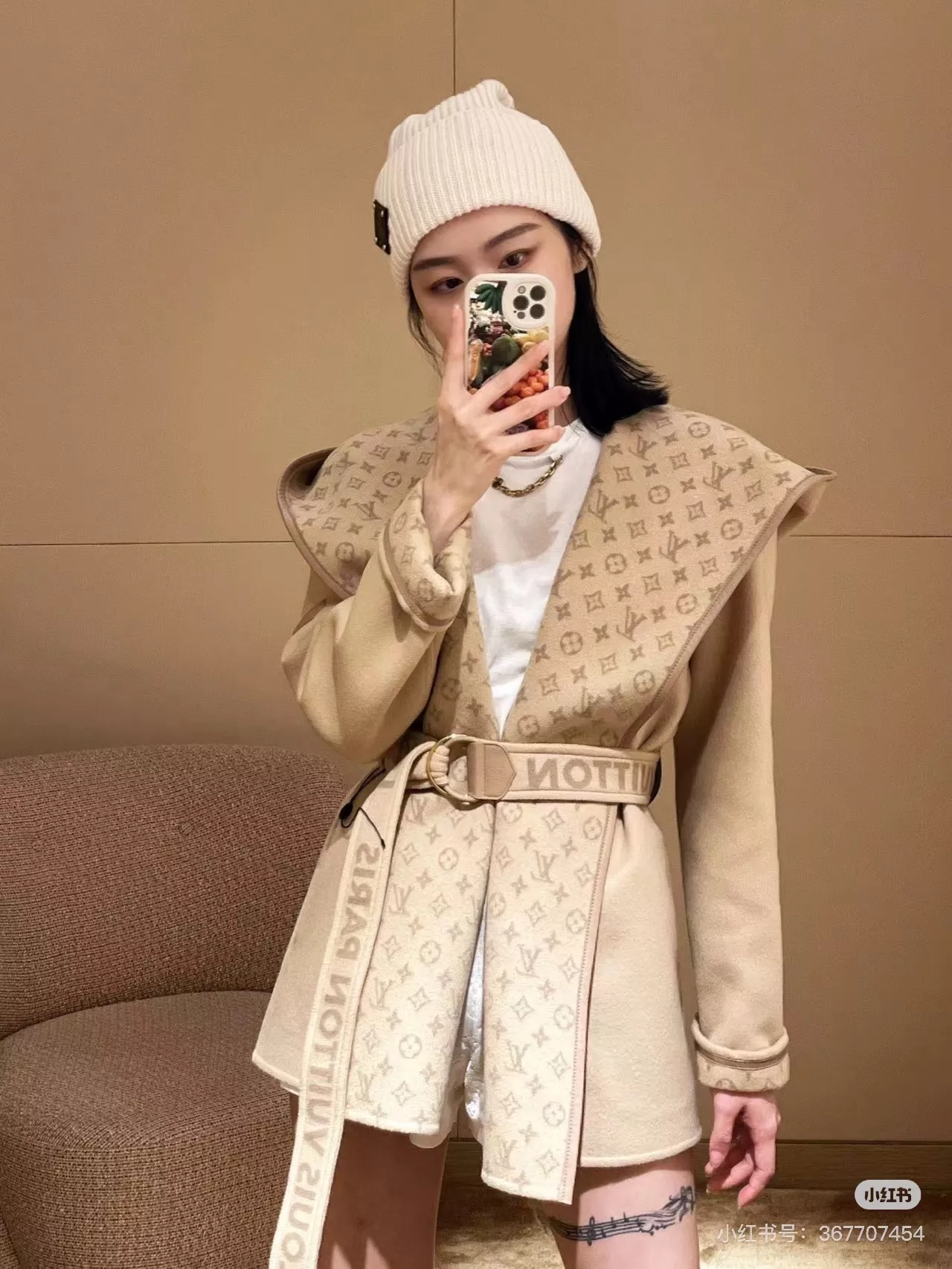 루이비통 모노그램 자카드 후드 랩 코트 상세 이미지 156