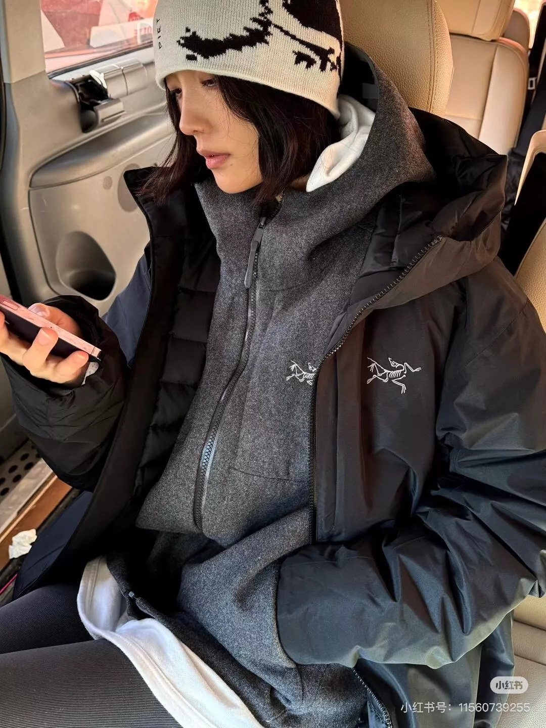 아크테릭스 솔라노 두꺼운 다운 재킷 상세 이미지 11