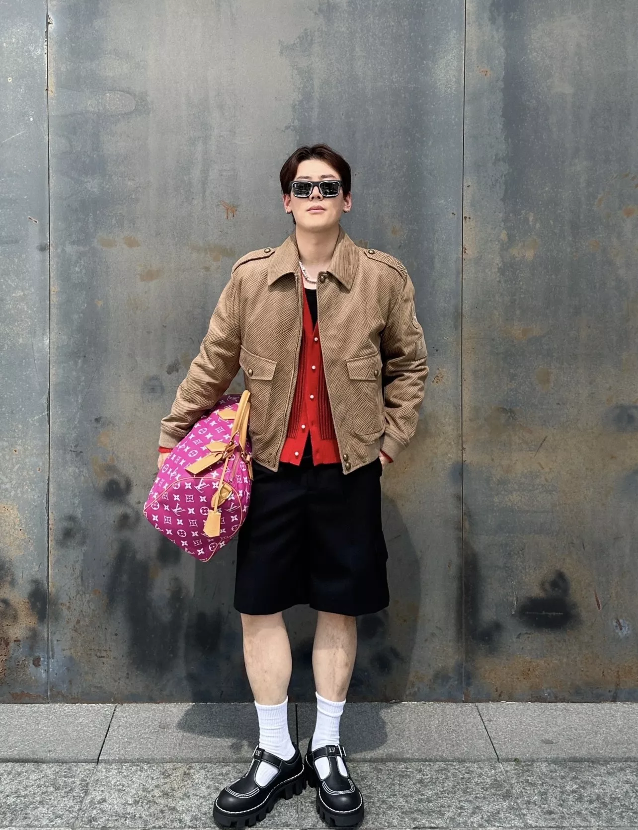 루이비통 모노그램 엠보스드 레더 플라이트 재킷 상세 이미지 13