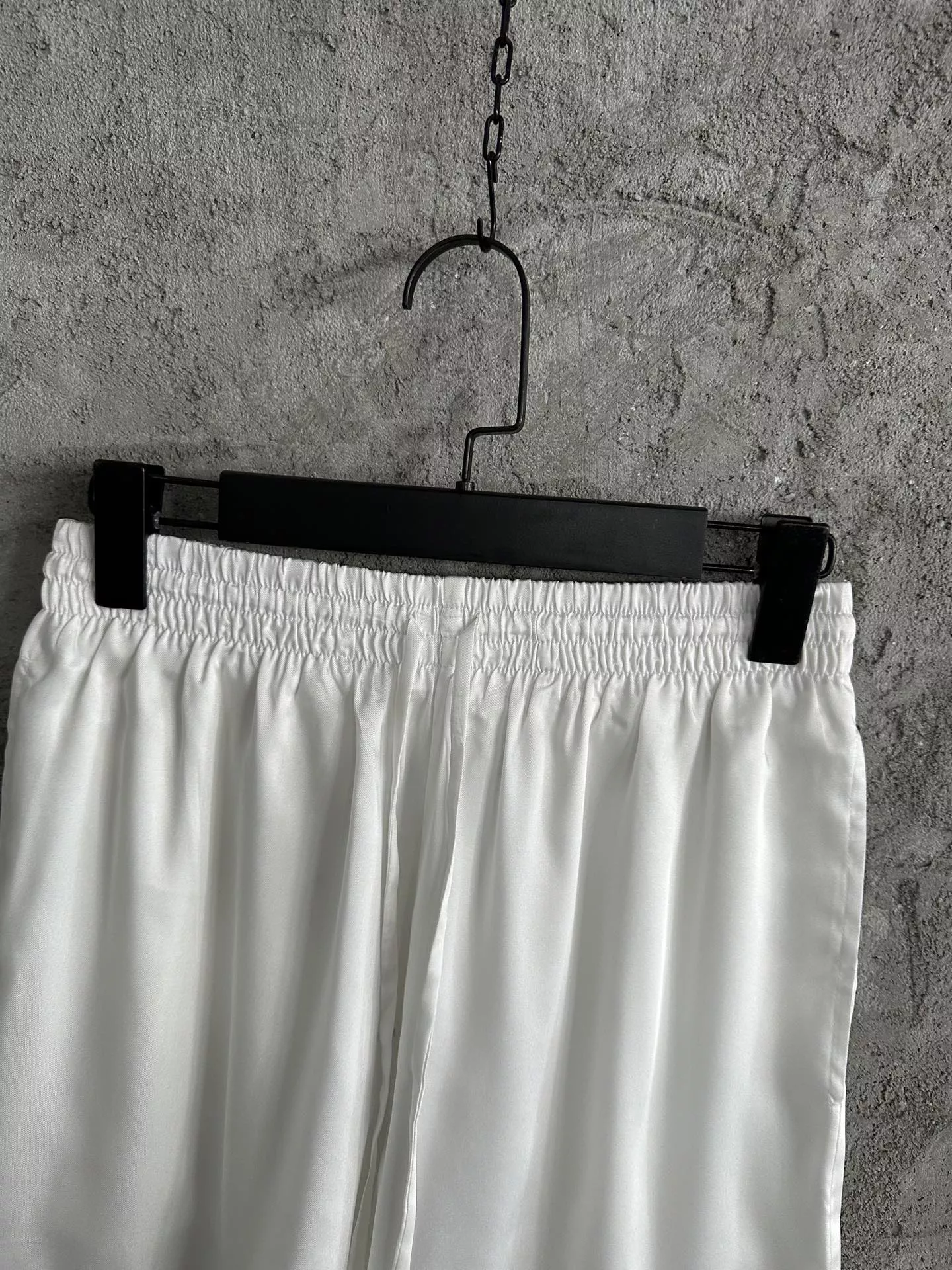 카사블랑카 철갑상어 그래픽 실크 쇼츠 상세 이미지 2