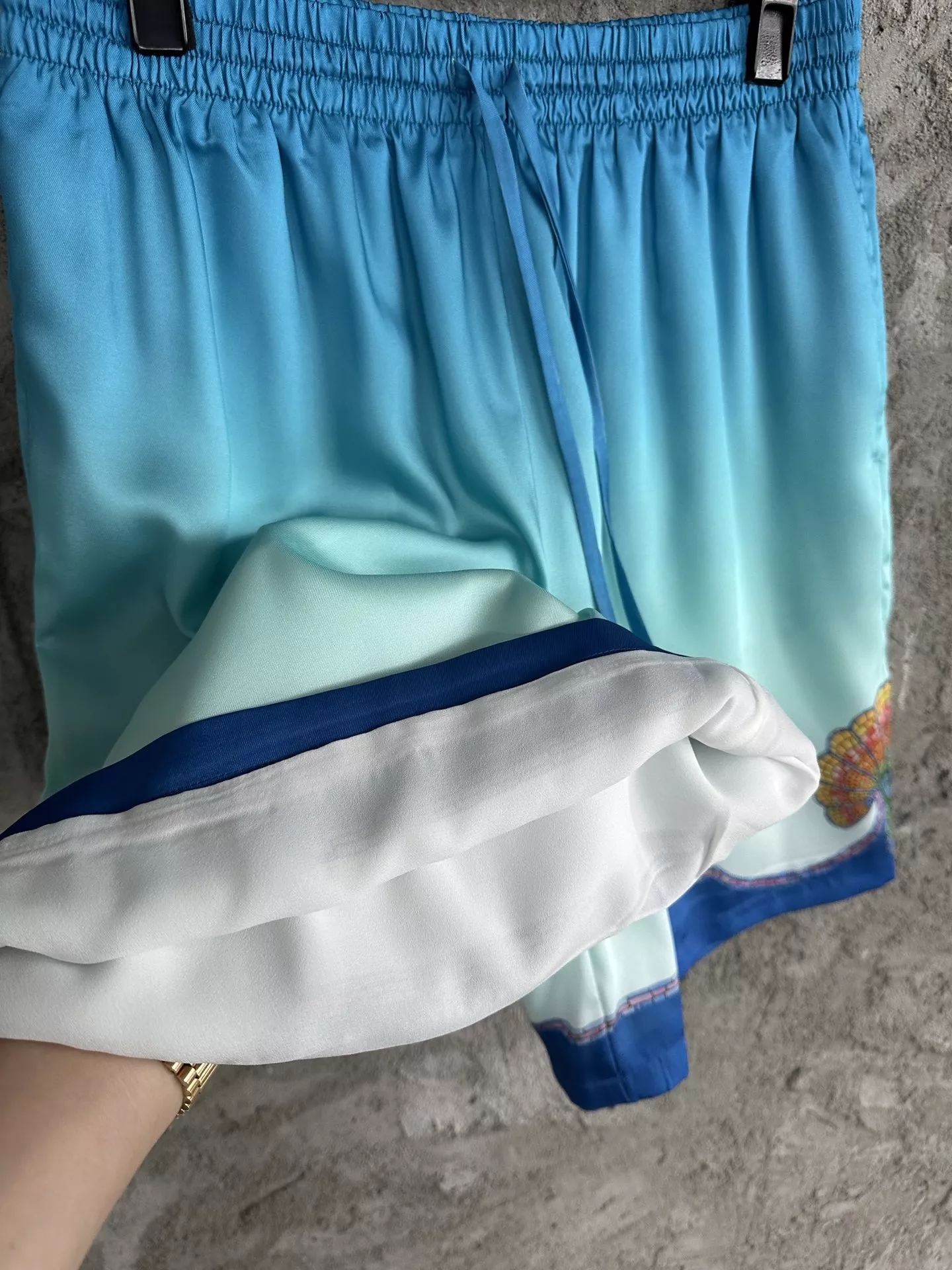 카사블랑카 컬러 조개 패턴 실크 쇼츠 상세 이미지 6