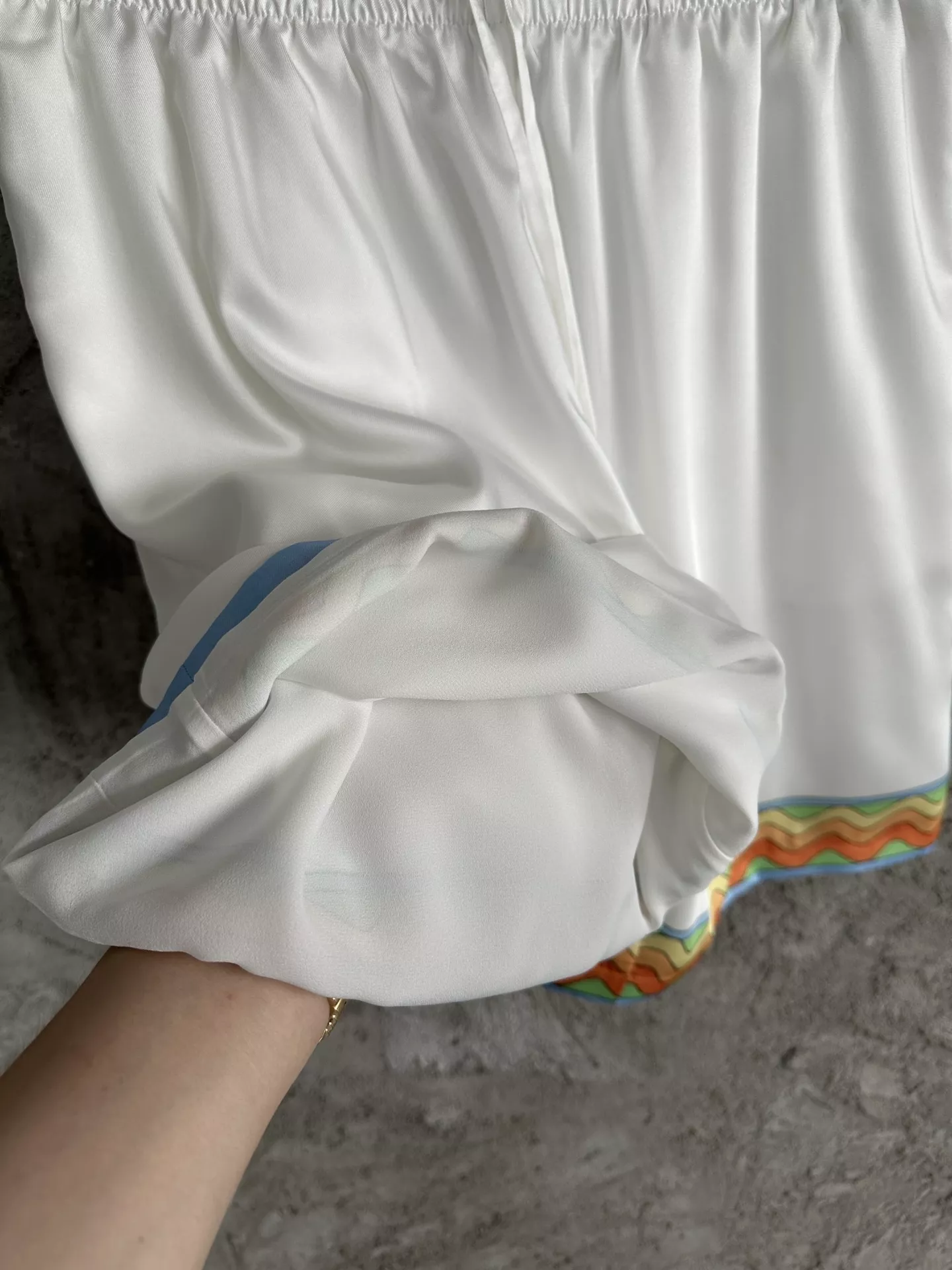 카사블랑카 컬러 박스 그래픽 실크 쇼츠 상세 이미지 5
