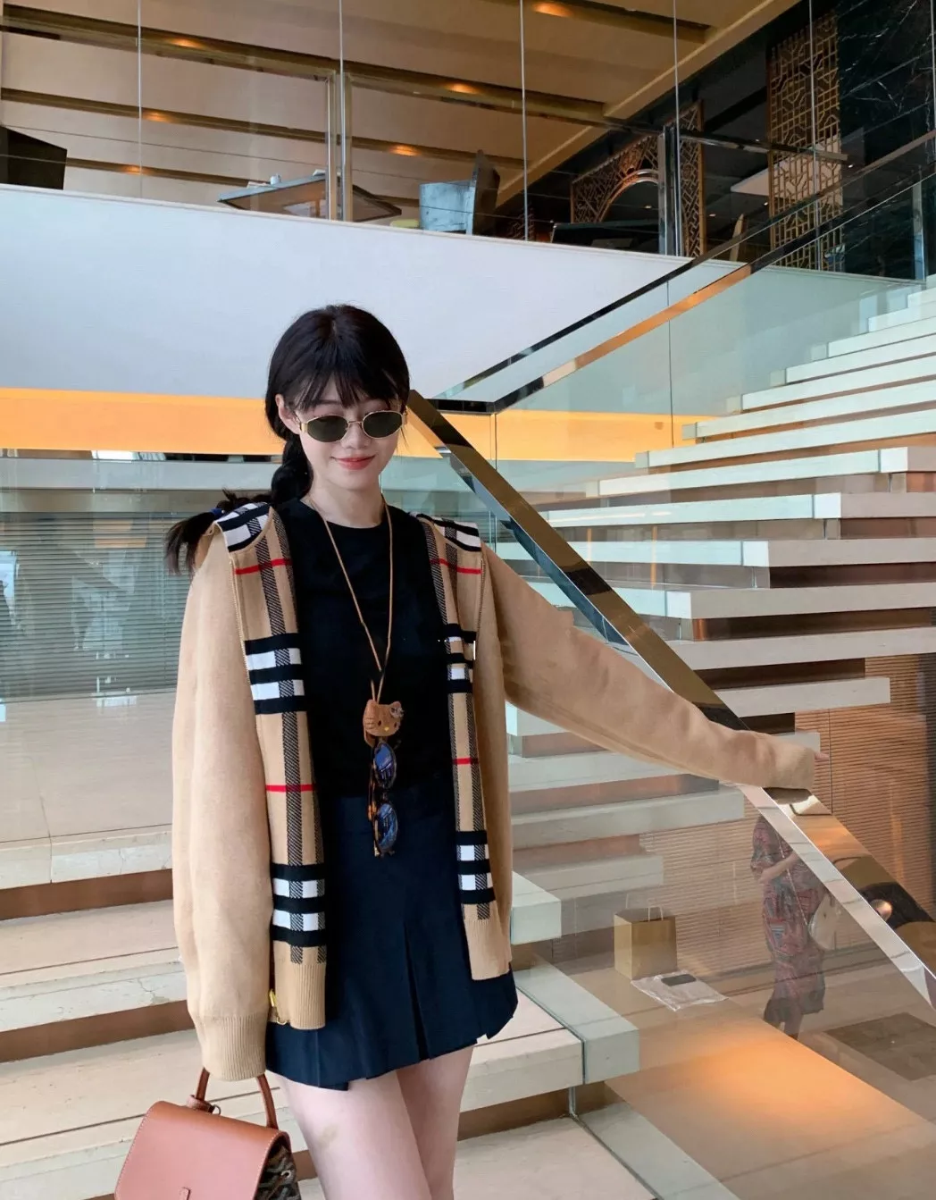 버버리 클래식 체크 양면 후드 집업 가디건 상세 이미지 28