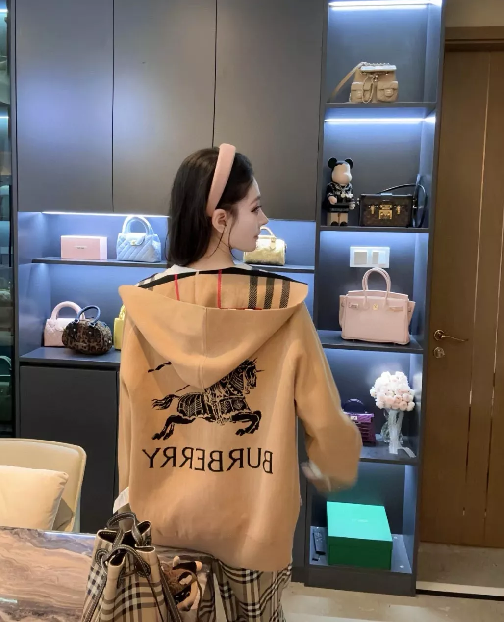 버버리 클래식 체크 양면 후드 집업 가디건 상세 이미지 36