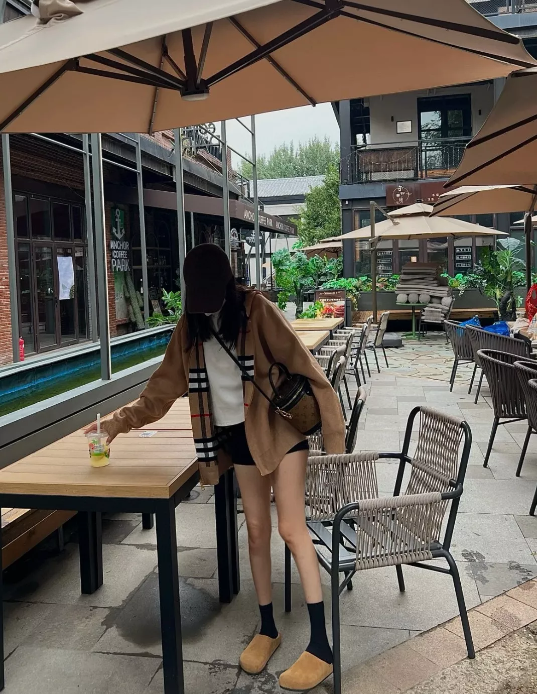 버버리 클래식 체크 양면 후드 집업 가디건 상세 이미지 7