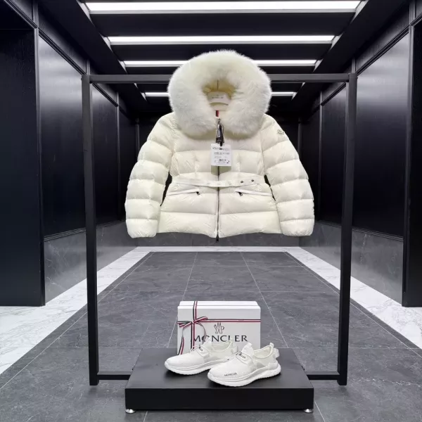 몽클레어 보에드 여성 쇼트 다운 재킷 폭스 퍼 후드