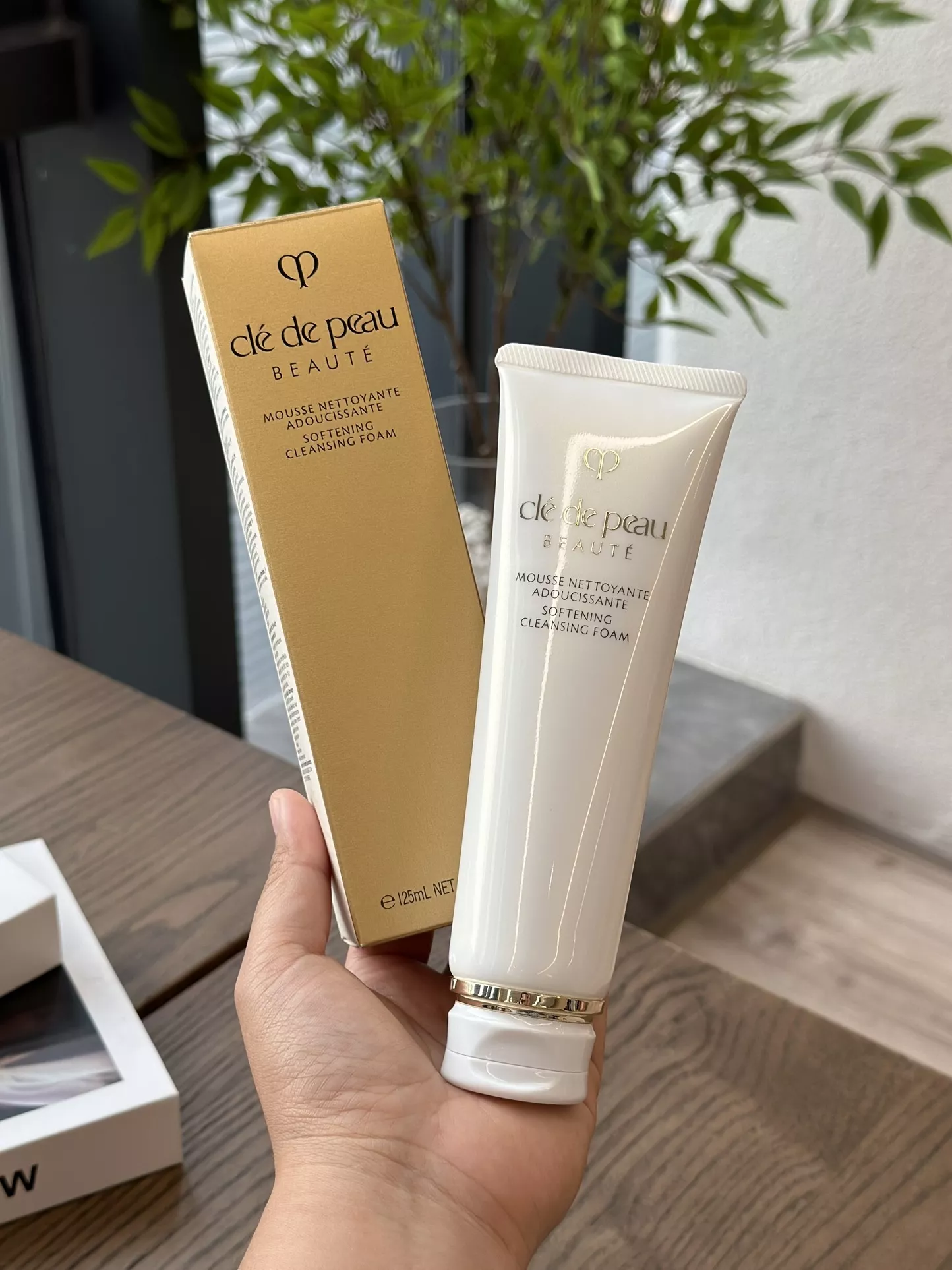 끌레드뽀보떼 클라리파잉클렌징폼 상세 이미지 16