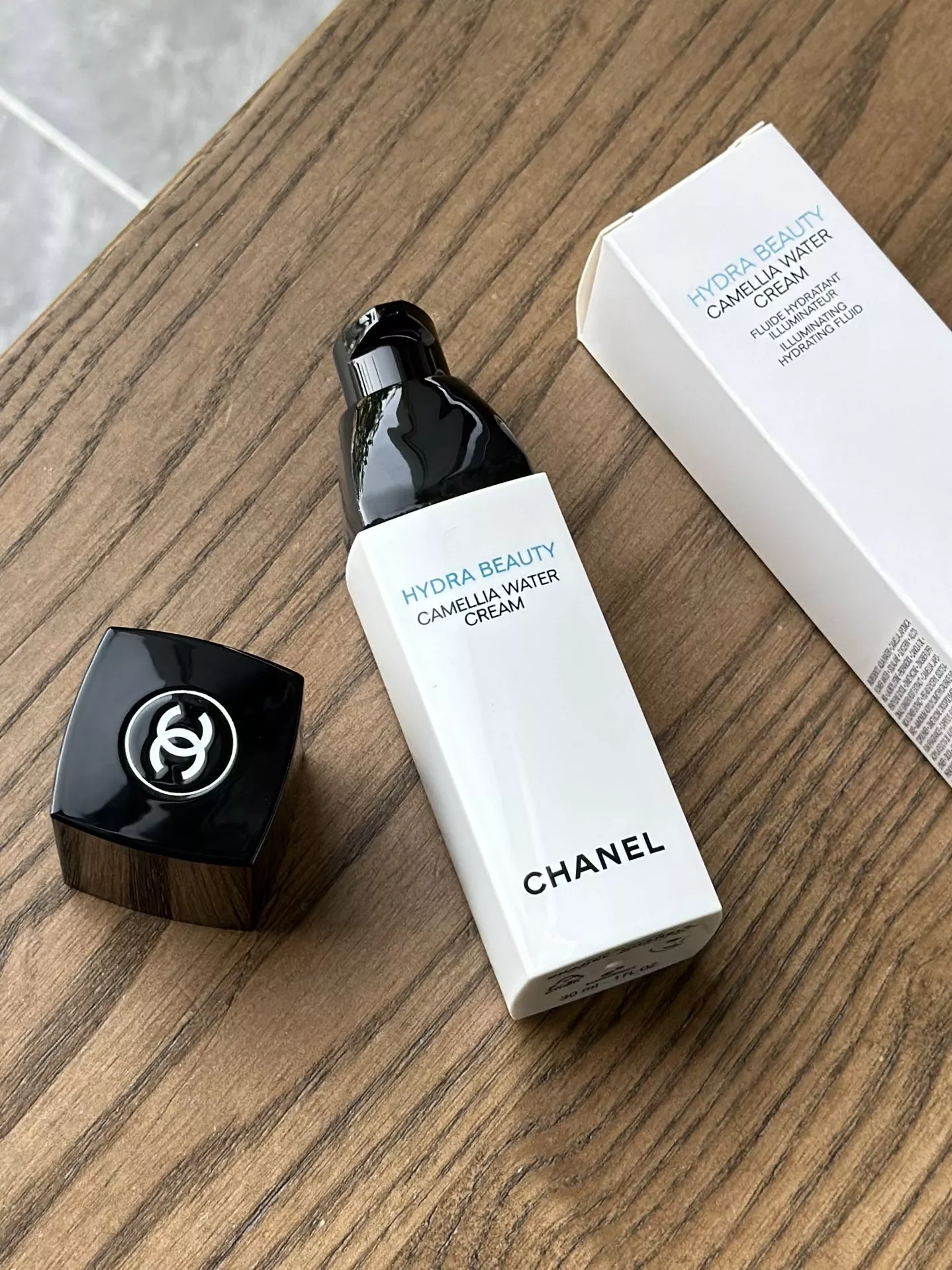 샤넬 하이드라 뷰티 카멜리아 워터 크림 수분 광채 플루이드 상세 이미지 25