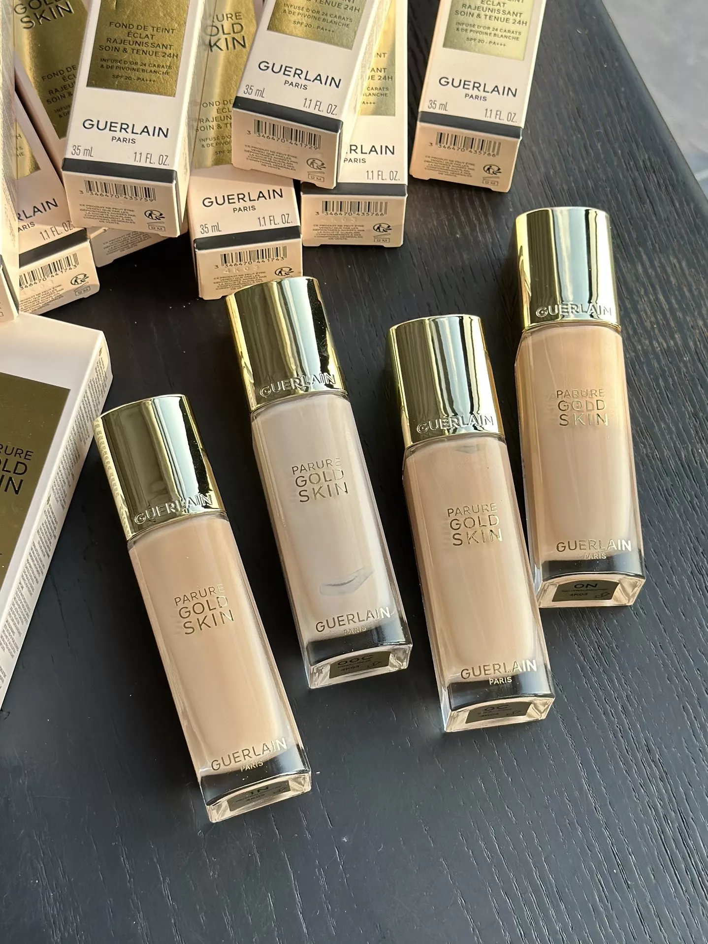겔랑 빠뤼르 골드 스킨 래디언스 리주비네이팅 파운데이션 35ml 상세 이미지 11