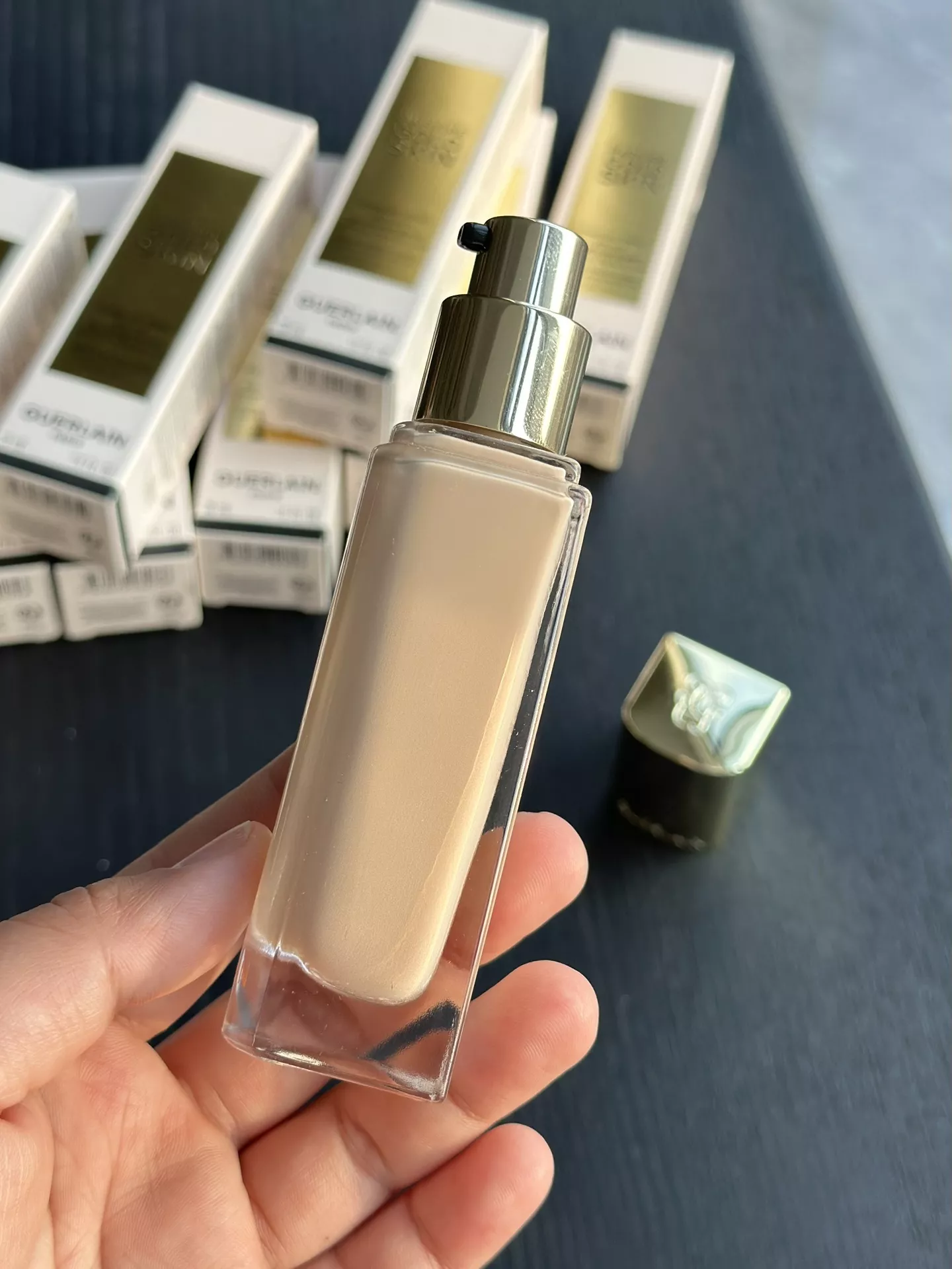 겔랑 빠뤼르 골드 스킨 래디언스 리주비네이팅 파운데이션 35ml 상세 이미지 32
