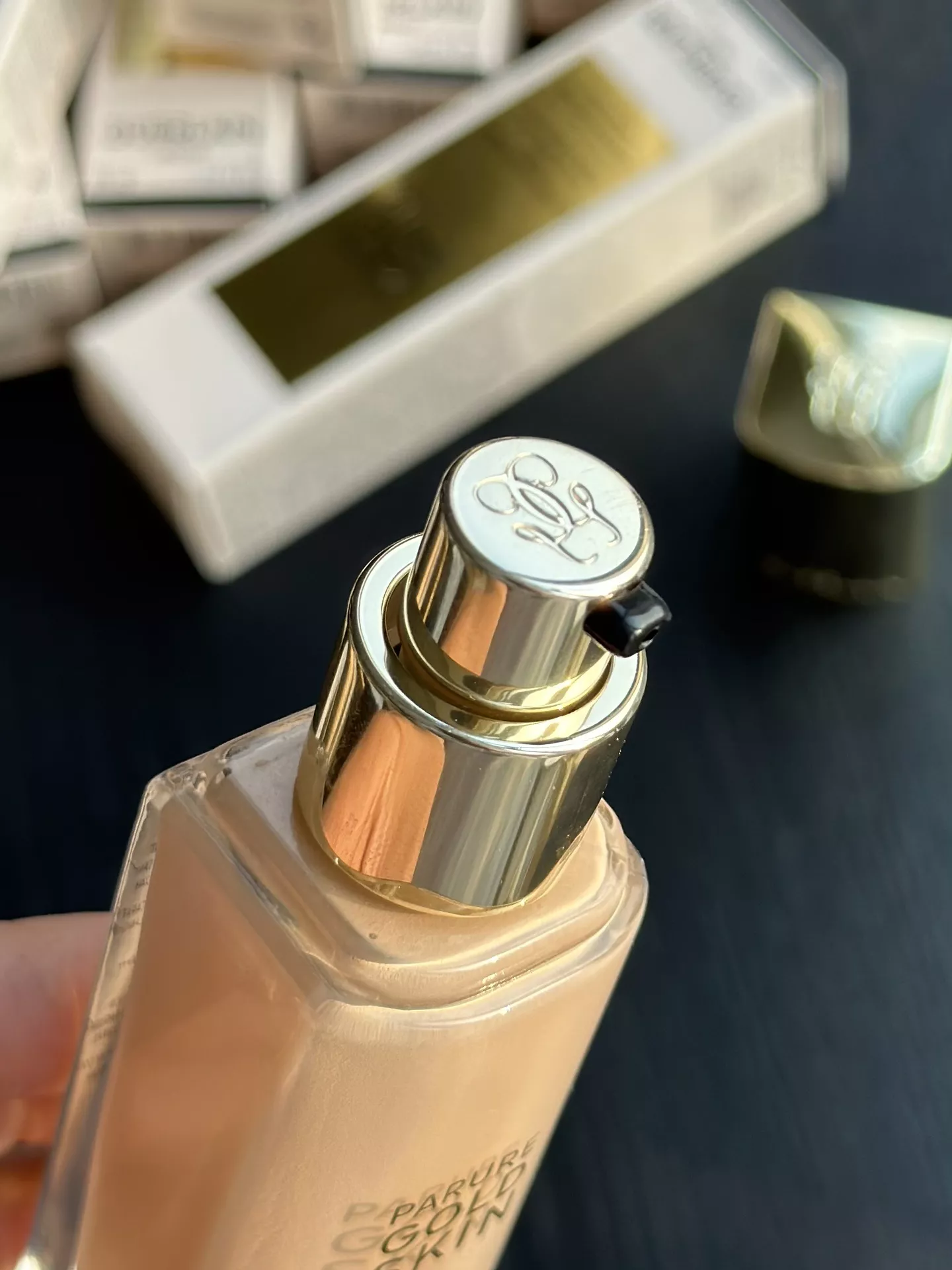 겔랑 빠뤼르 골드 스킨 래디언스 리주비네이팅 파운데이션 35ml 상세 이미지 31