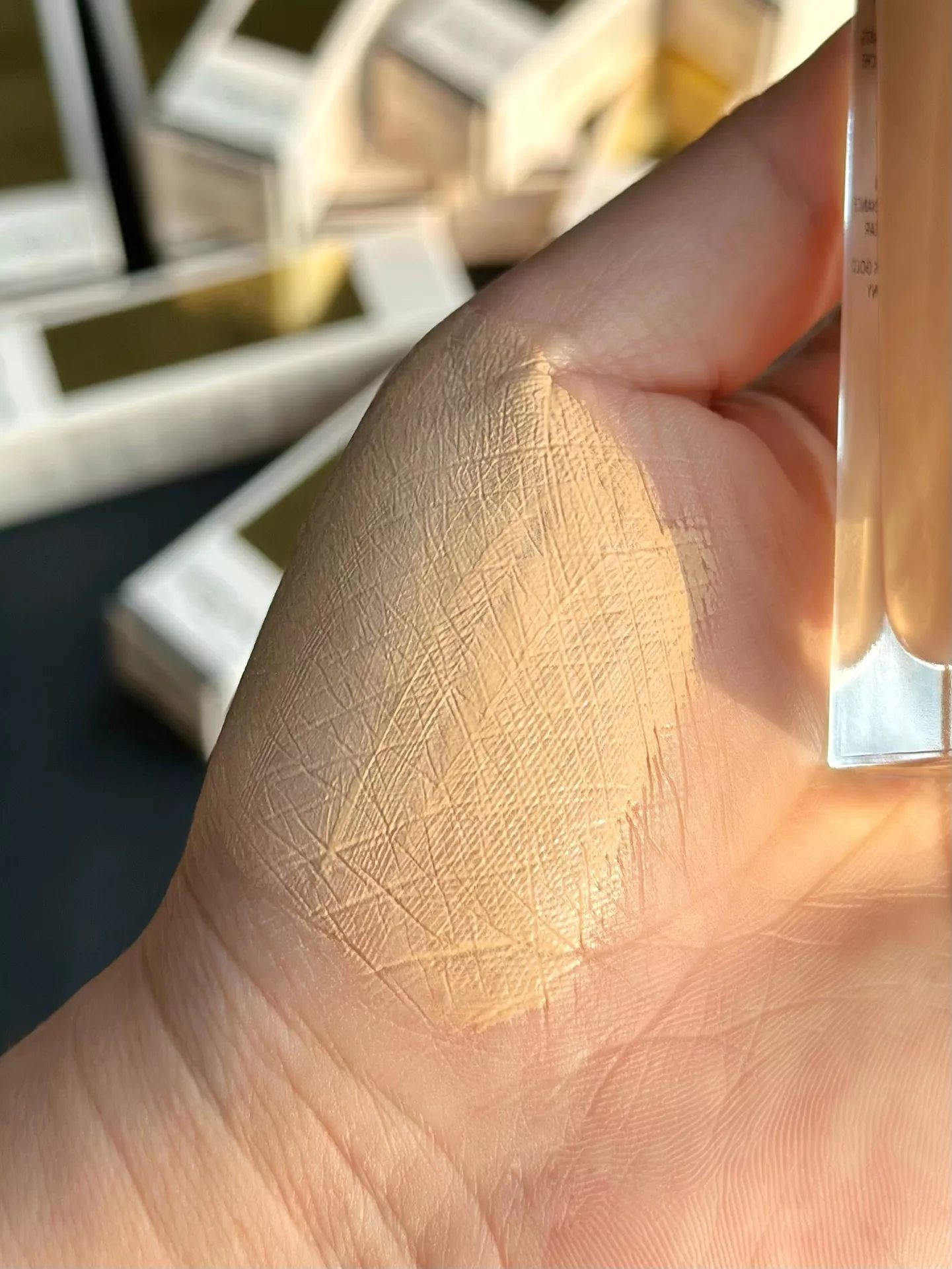 겔랑 빠뤼르 골드 스킨 래디언스 리주비네이팅 파운데이션 35ml 상세 이미지 26