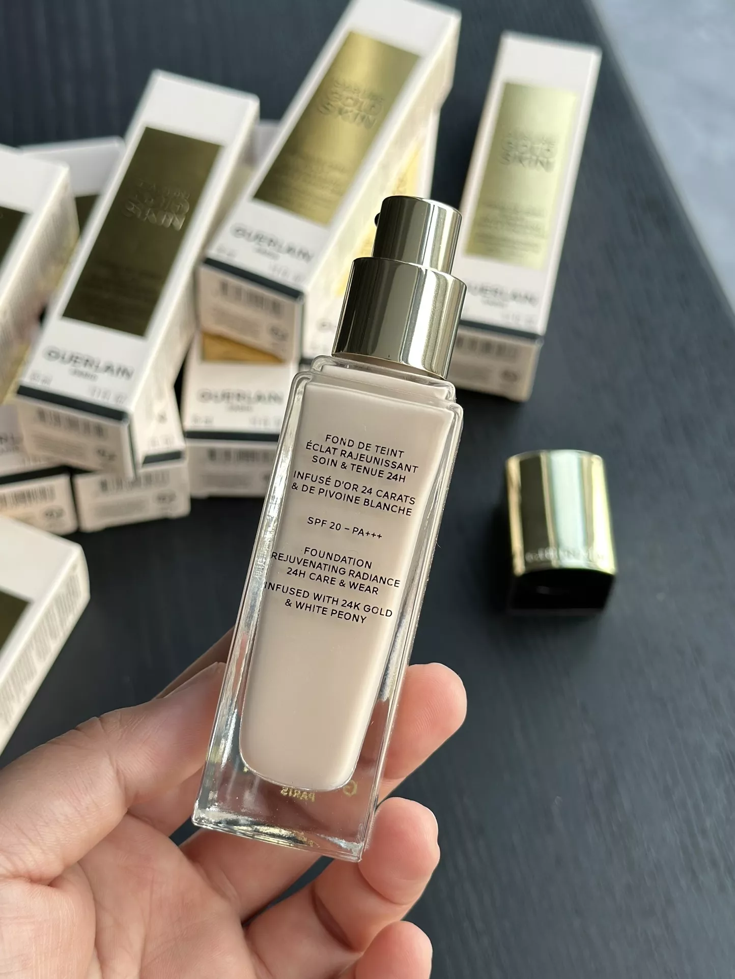 겔랑 빠뤼르 골드 스킨 래디언스 리주비네이팅 파운데이션 35ml 상세 이미지 50