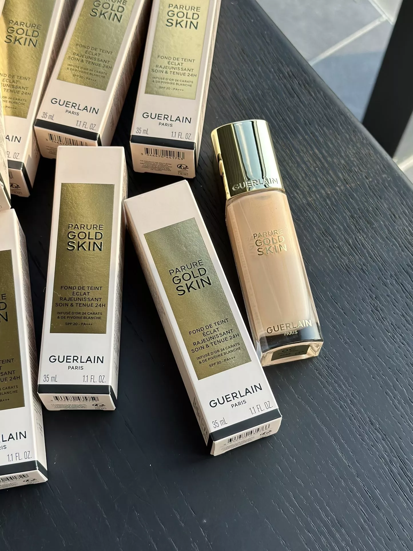 겔랑 빠뤼르 골드 스킨 래디언스 리주비네이팅 파운데이션 35ml 상세 이미지 8