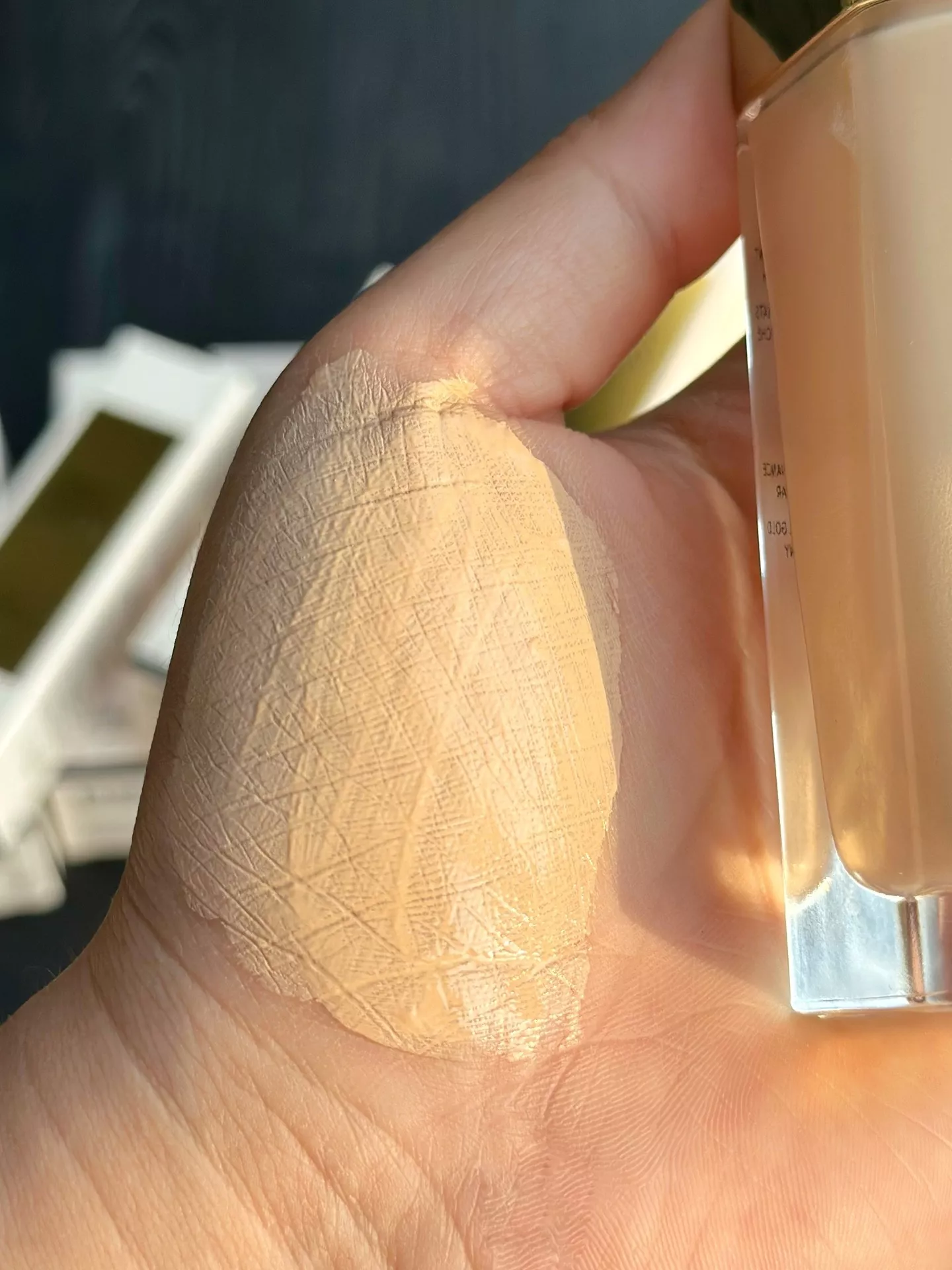 겔랑 빠뤼르 골드 스킨 래디언스 리주비네이팅 파운데이션 35ml 상세 이미지 35