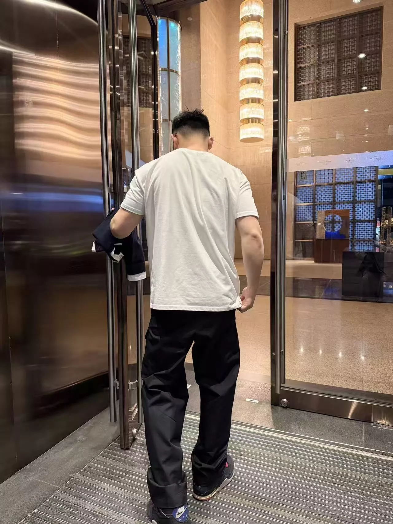디올 블랙 코튼 혼방 트윌 멀티 포켓 카고 팬츠 상세 이미지 12
